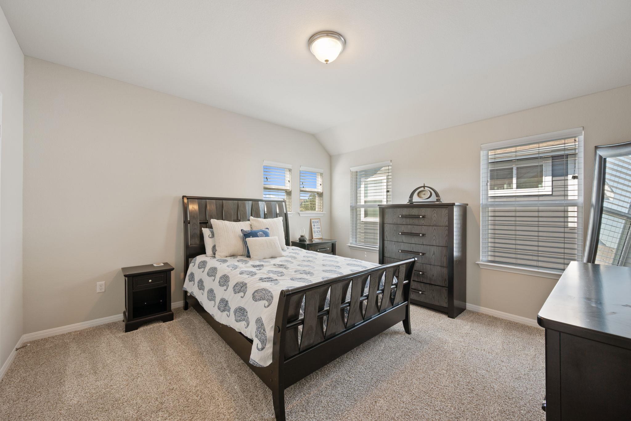 8713 Alderman Dr, Austin, TX 78747