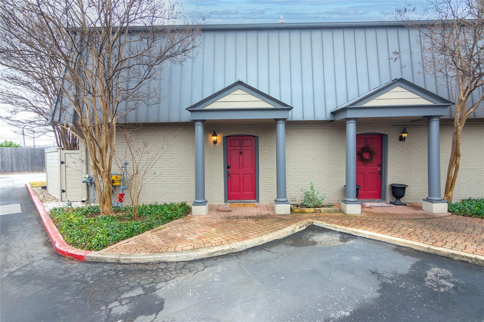 2500 Steck Ave # 13, Austin, TX 78757