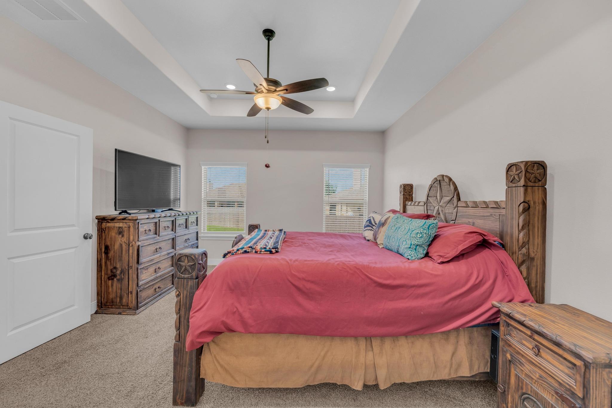 105 Don Dr, Jarrell, TX 76537