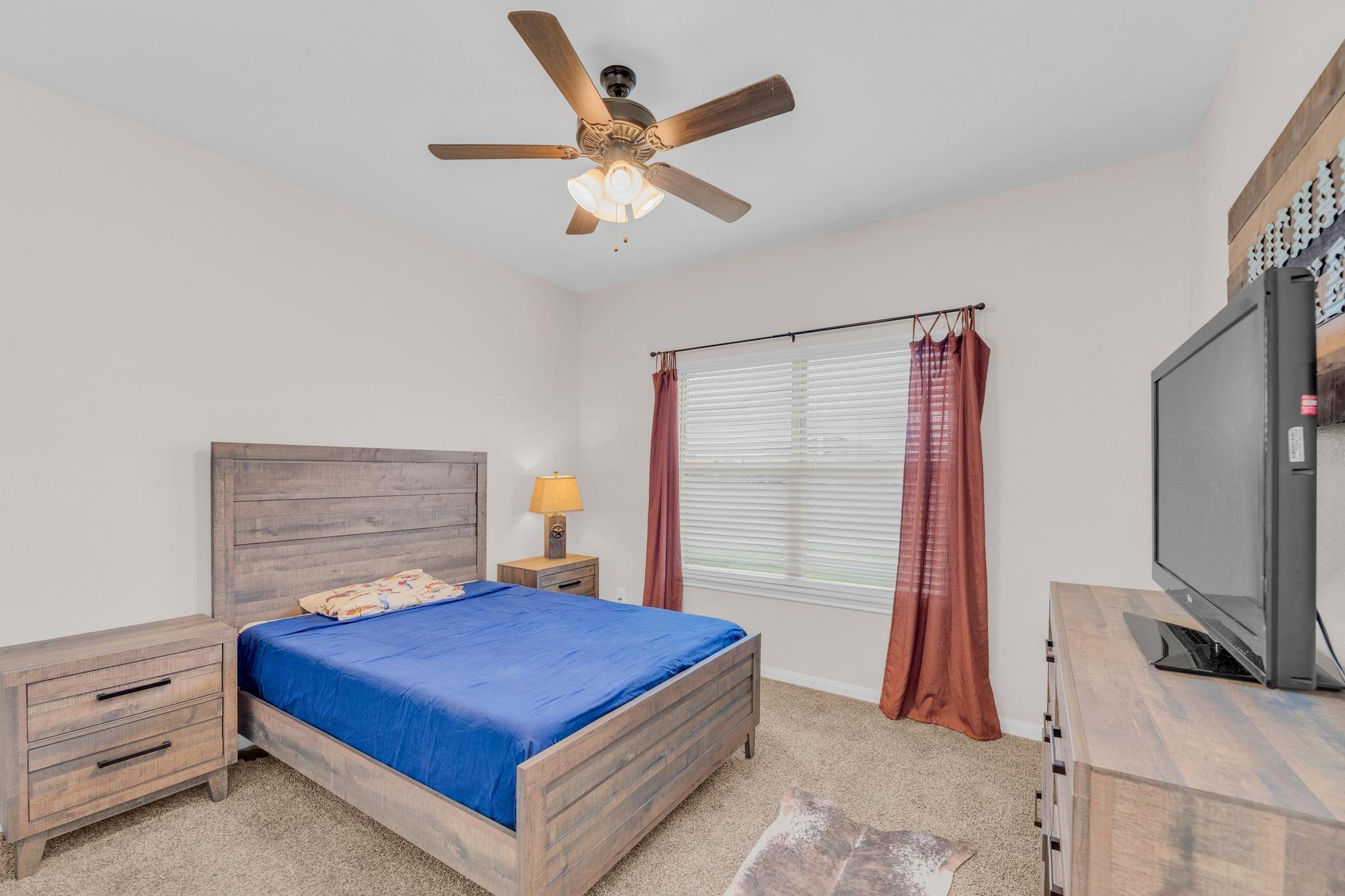 105 Don Dr, Jarrell, TX 76537