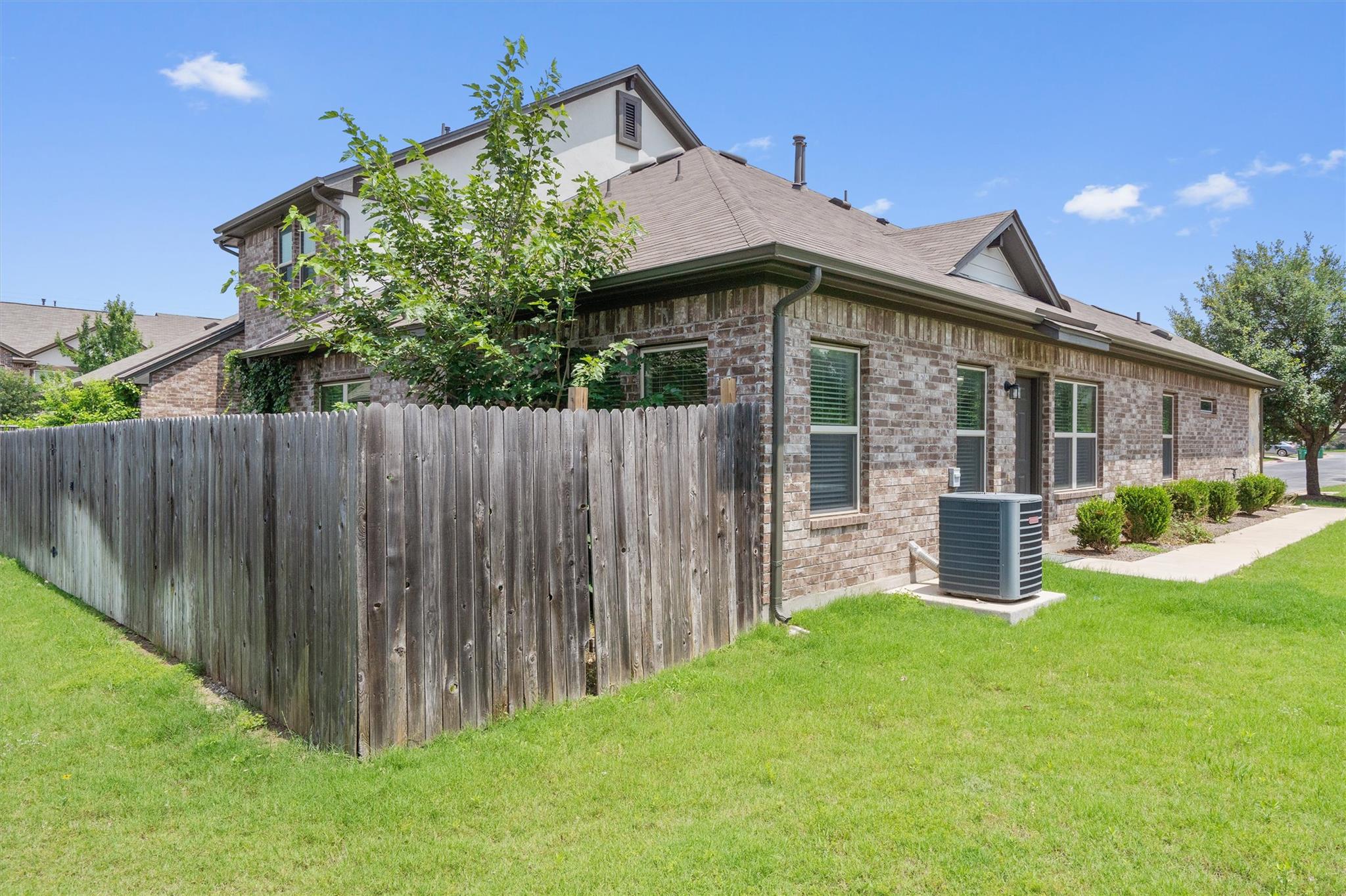 2304 S Lakeline Blvd # 461, Cedar Park, TX 78613