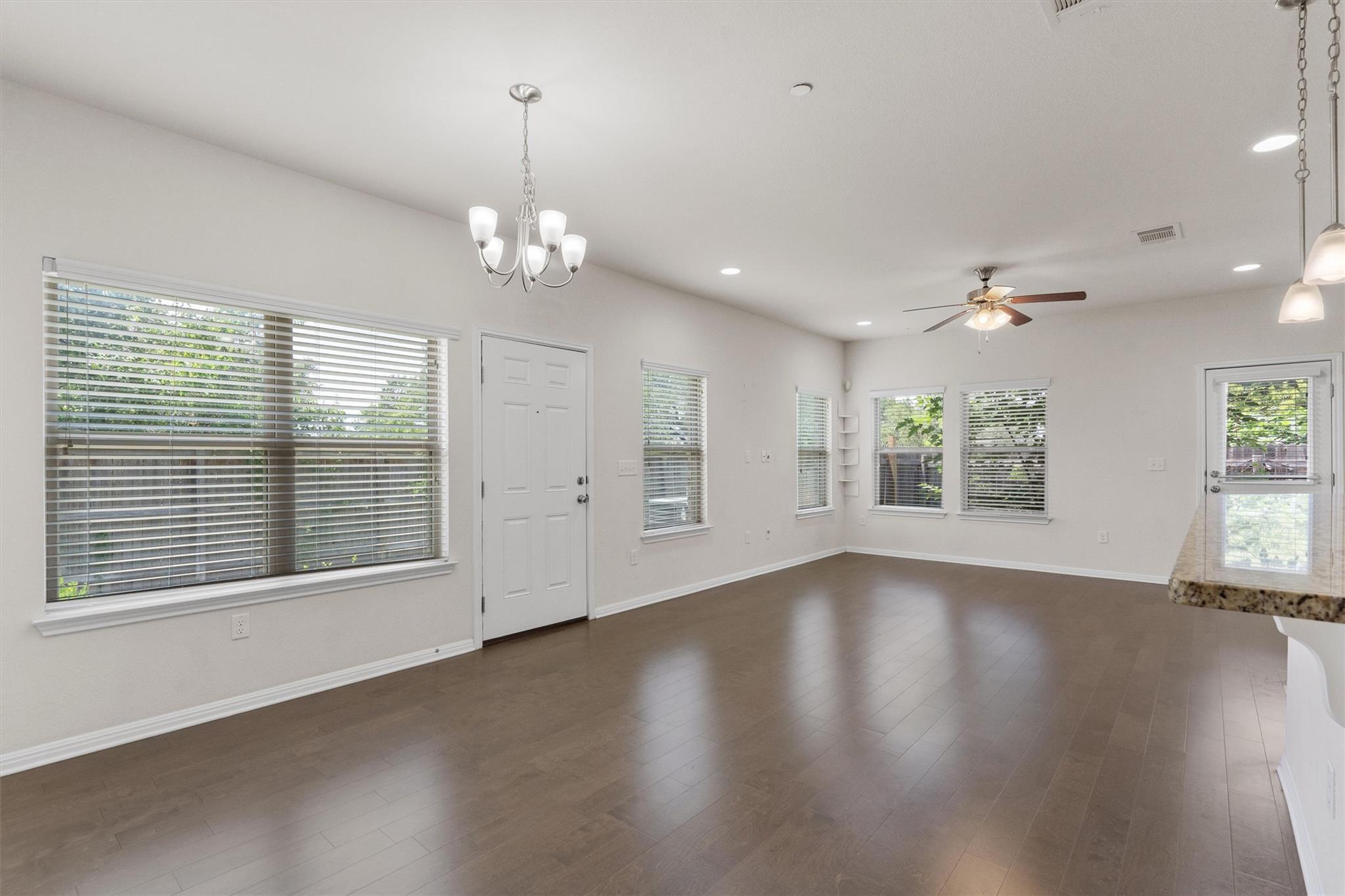 2304 S Lakeline Blvd # 461, Cedar Park, TX 78613
