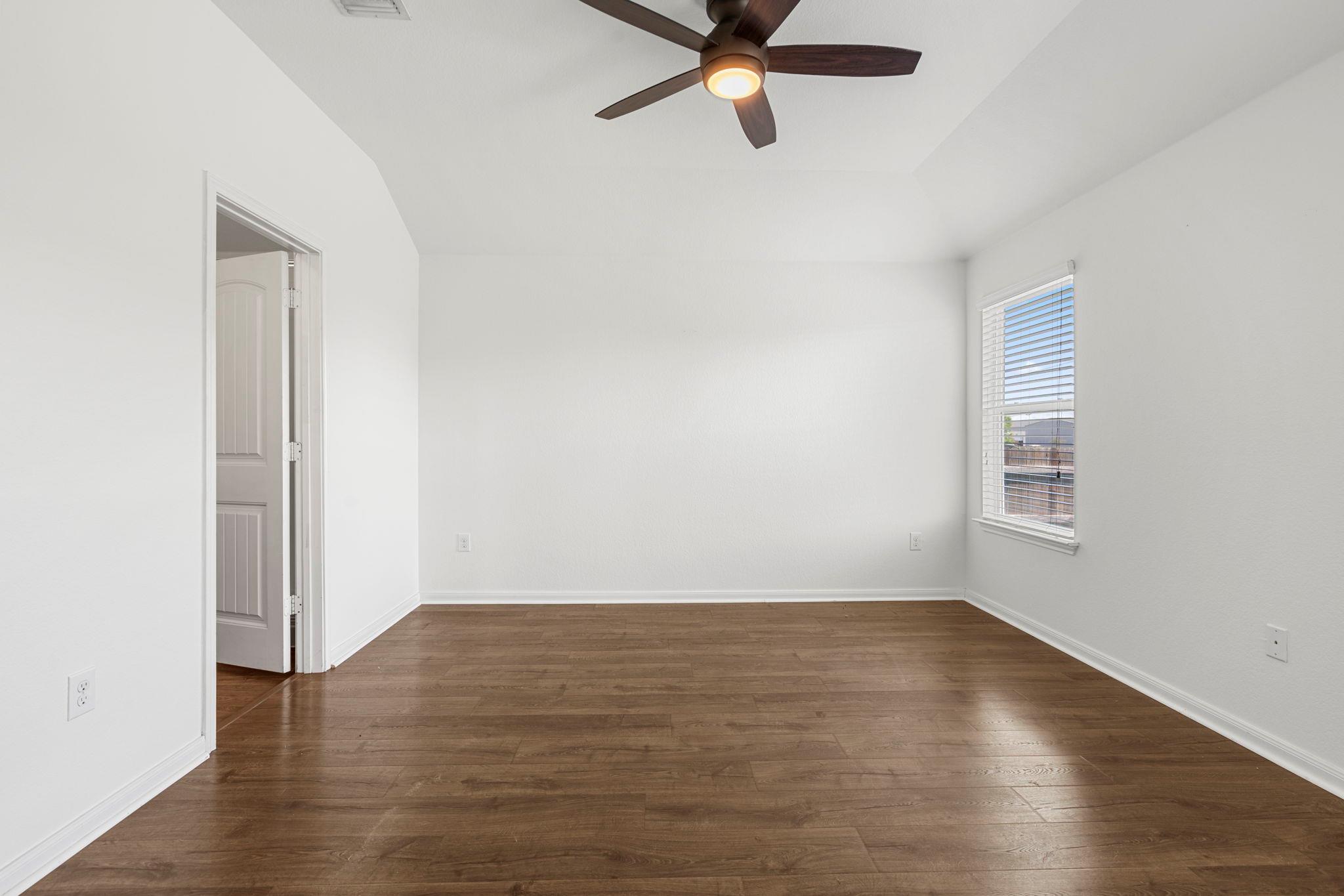 185 Rafe Ct, Kyle, TX 78640