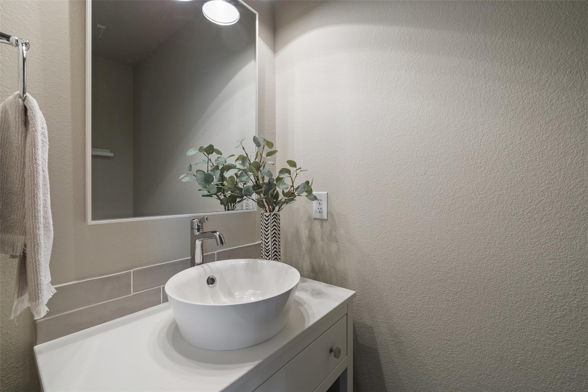 4604 Hibiscus Valley Dr, Austin, TX 78739