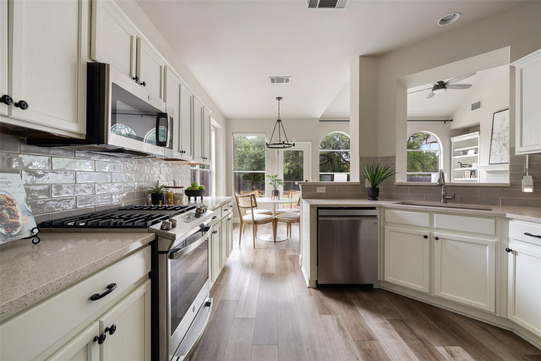 4604 Hibiscus Valley Dr, Austin, TX 78739