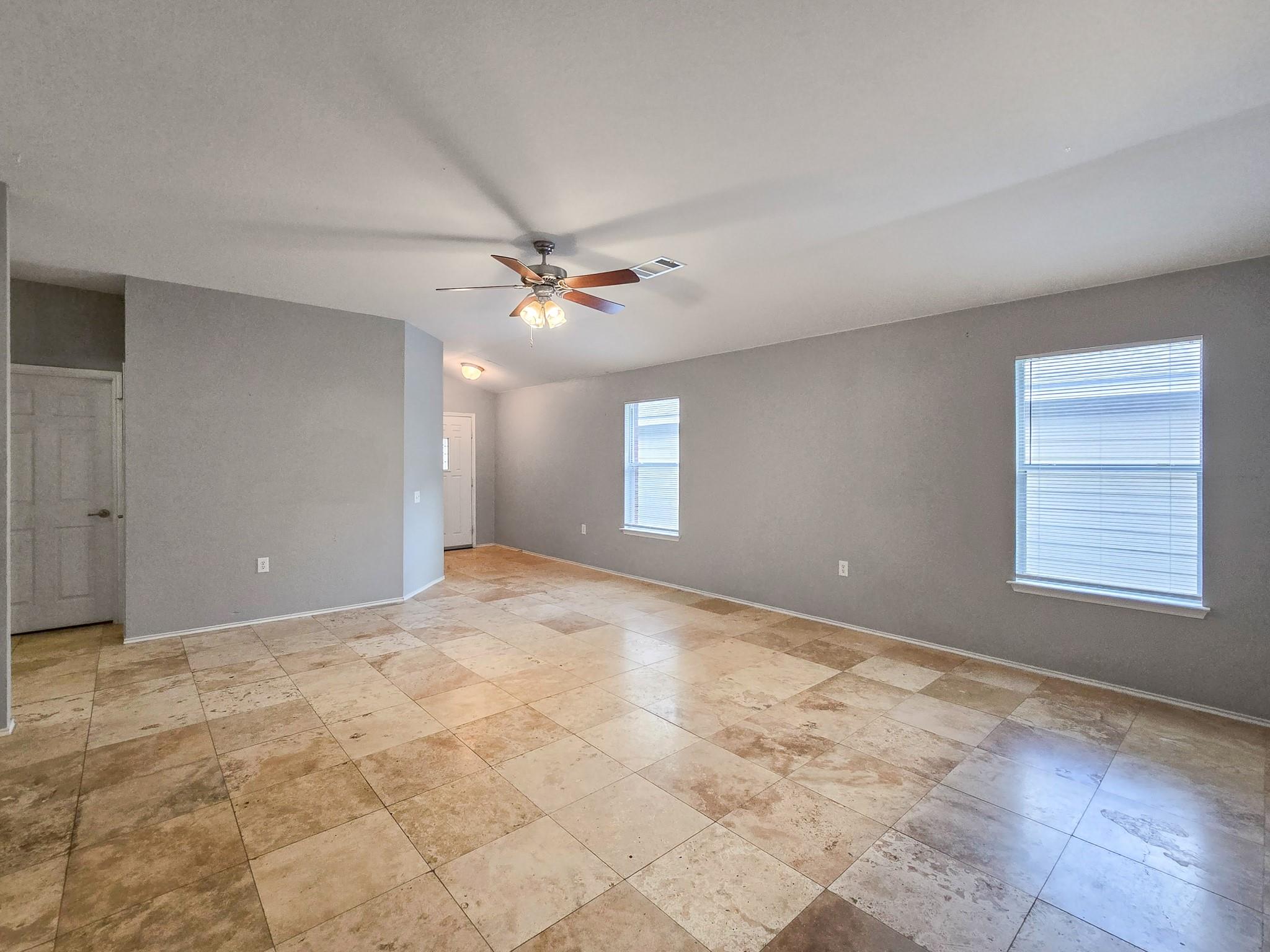5125 English Glade Dr, Austin, TX 78724