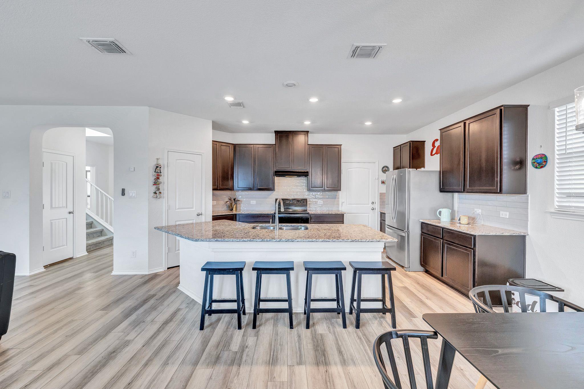 1310 Daniel Dr, Belton, TX 76513