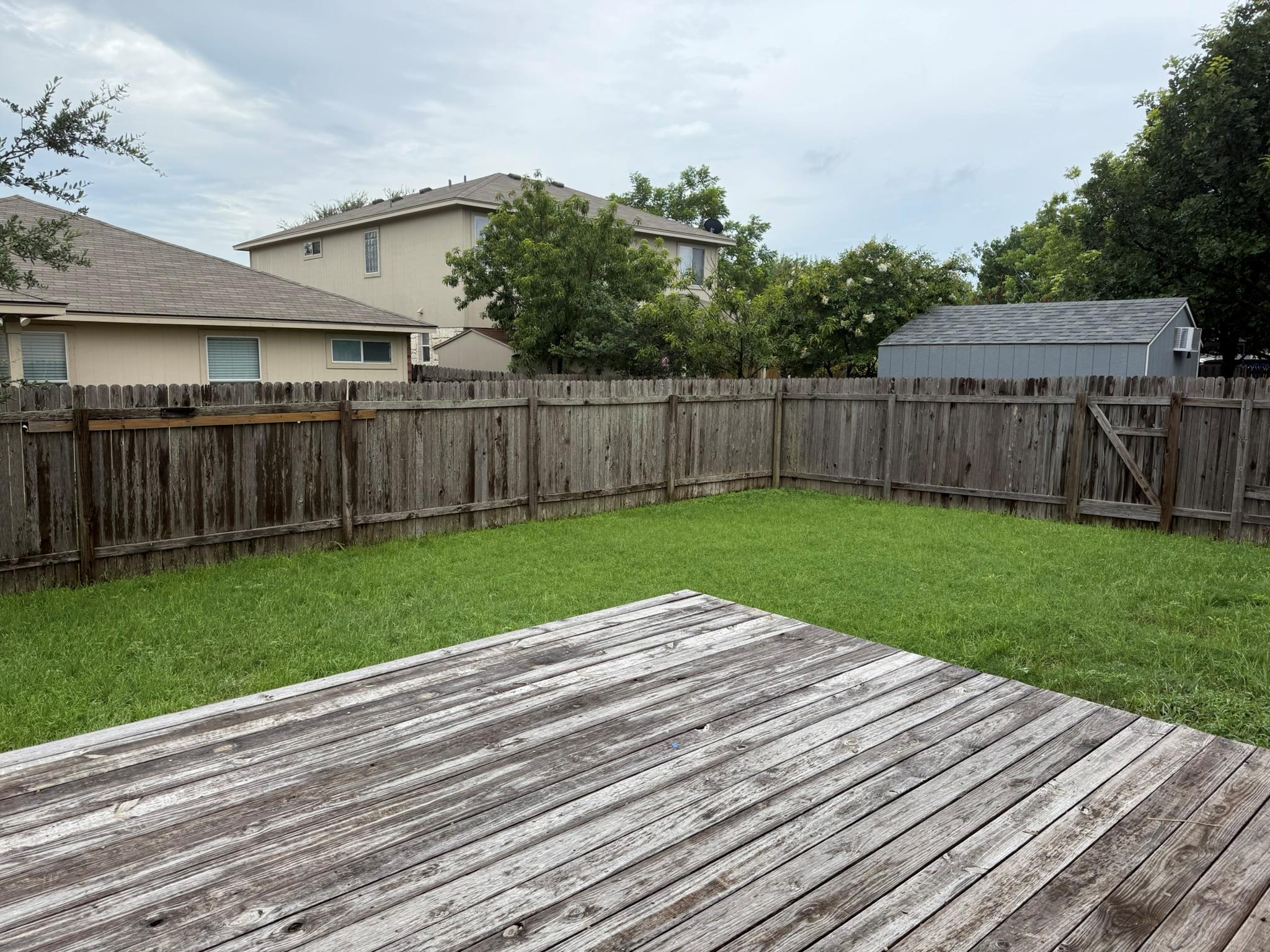 1018 Gentry Dr, Leander, TX 78641