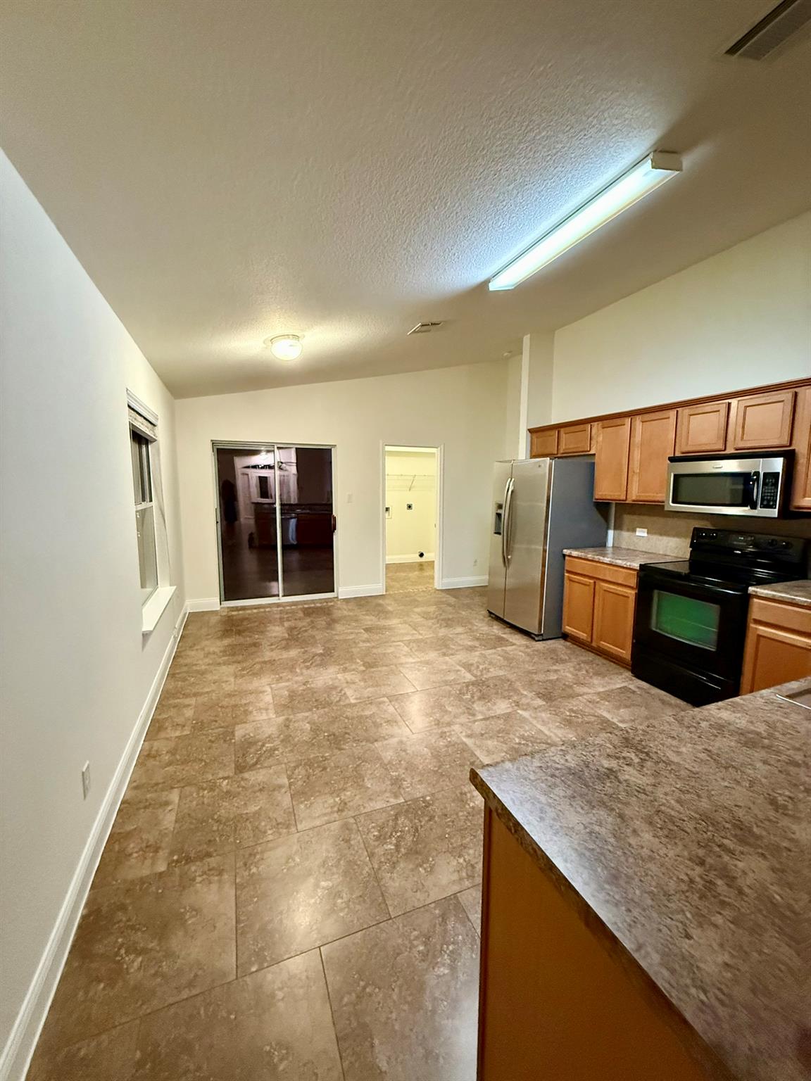 1018 Gentry Dr, Leander, TX 78641