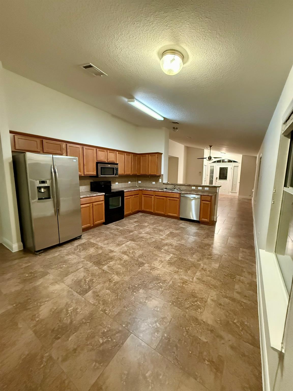 1018 Gentry Dr, Leander, TX 78641