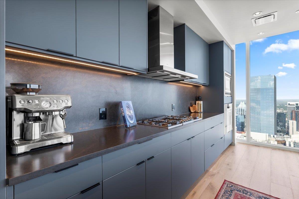 301 West Ave # 5303, Austin, TX 78701