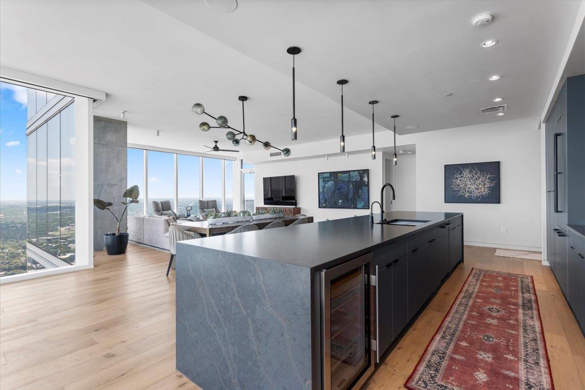 301 West Ave # 5303, Austin, TX 78701