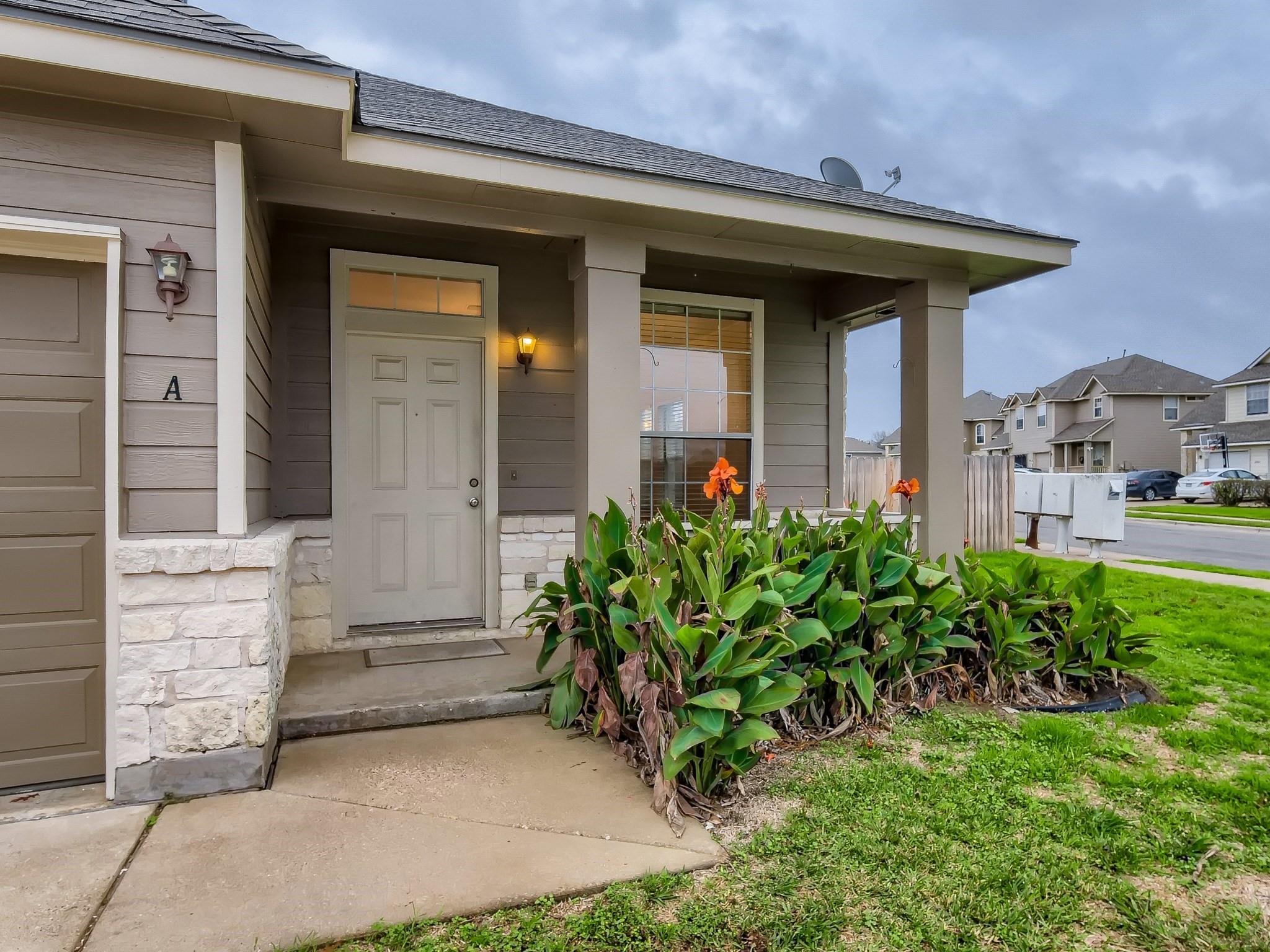 2858 Southampton Way # A, Round Rock, TX 78664