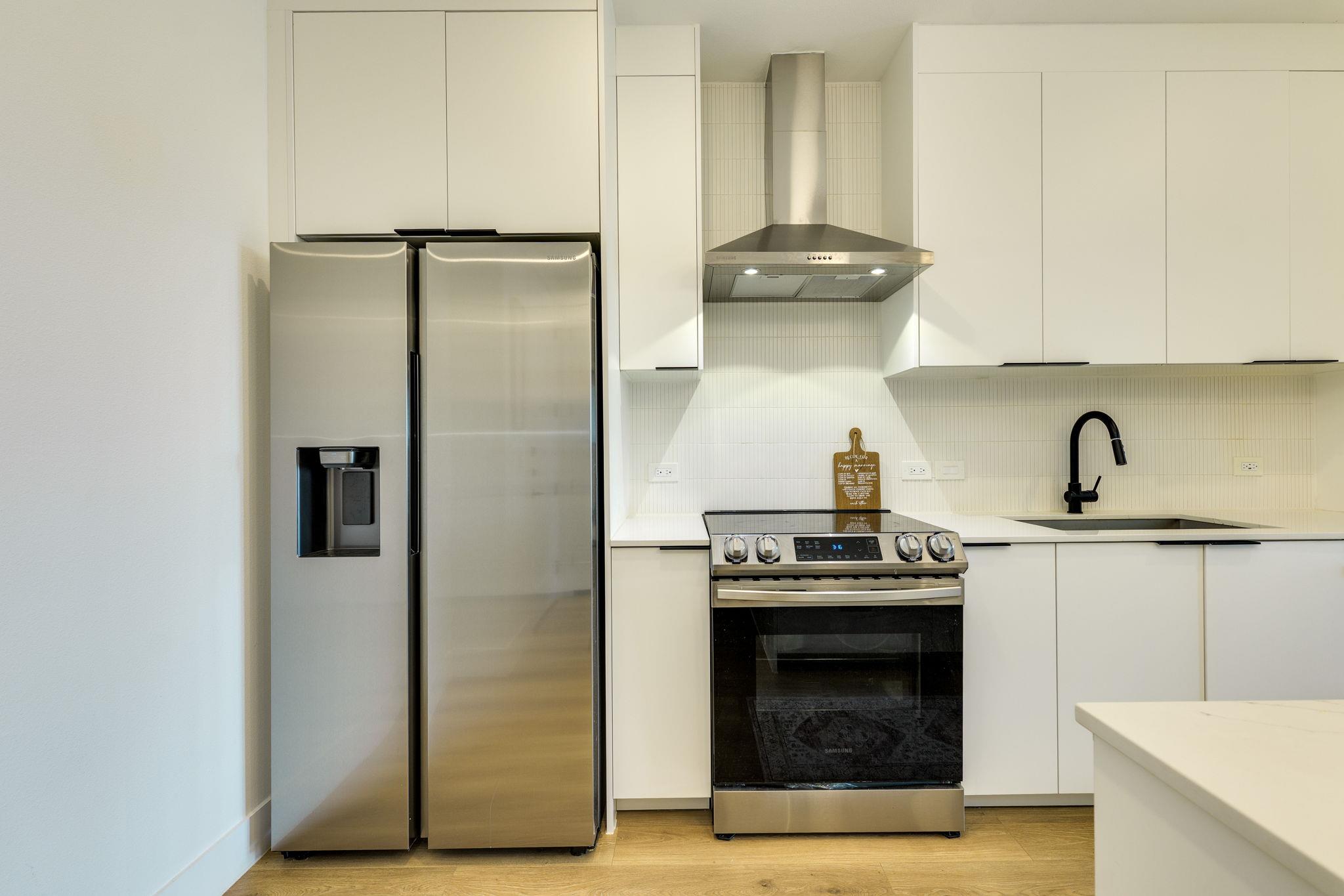 1701 Simond Ave # 524, Austin, TX 78723