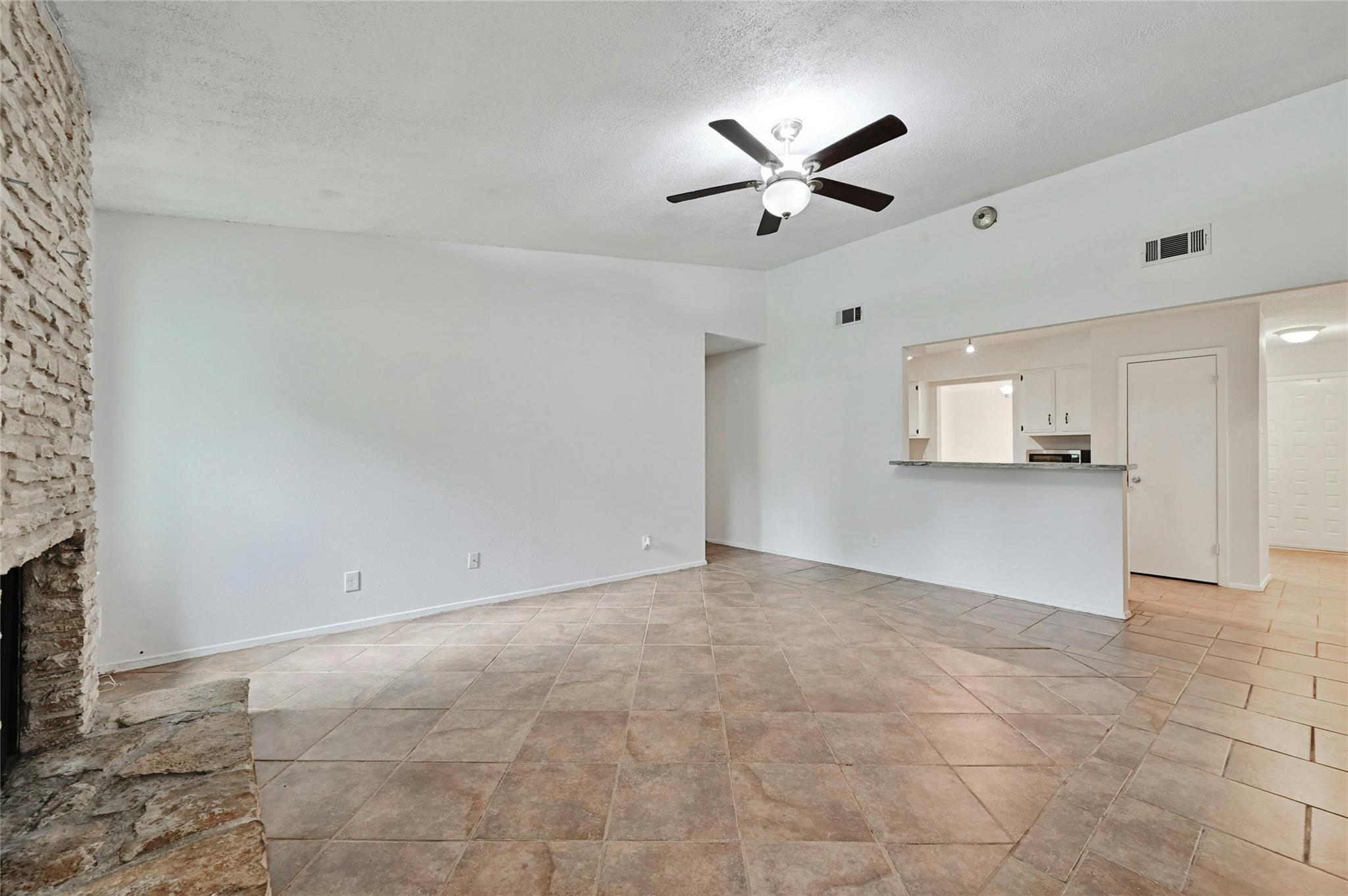 3326 Clarksburg Dr, Austin, TX 78745