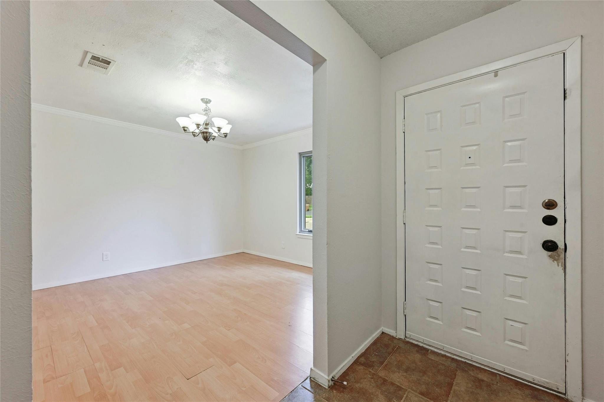 3326 Clarksburg Dr, Austin, TX 78745