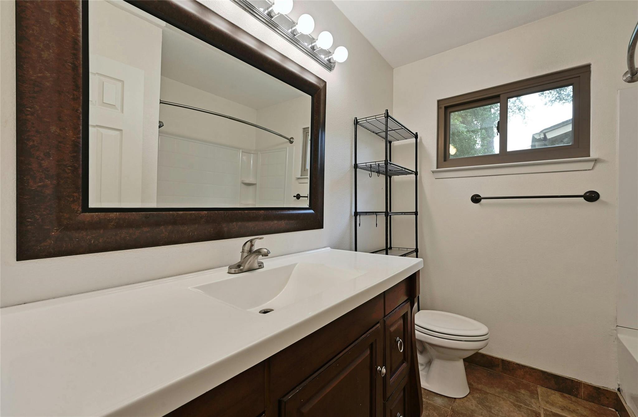3326 Clarksburg Dr, Austin, TX 78745