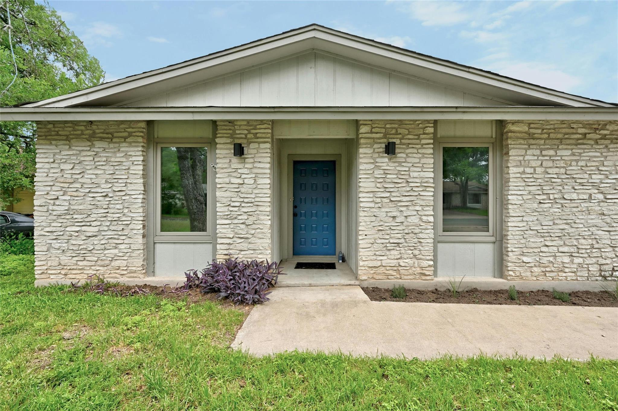 3326 Clarksburg Dr, Austin, TX 78745