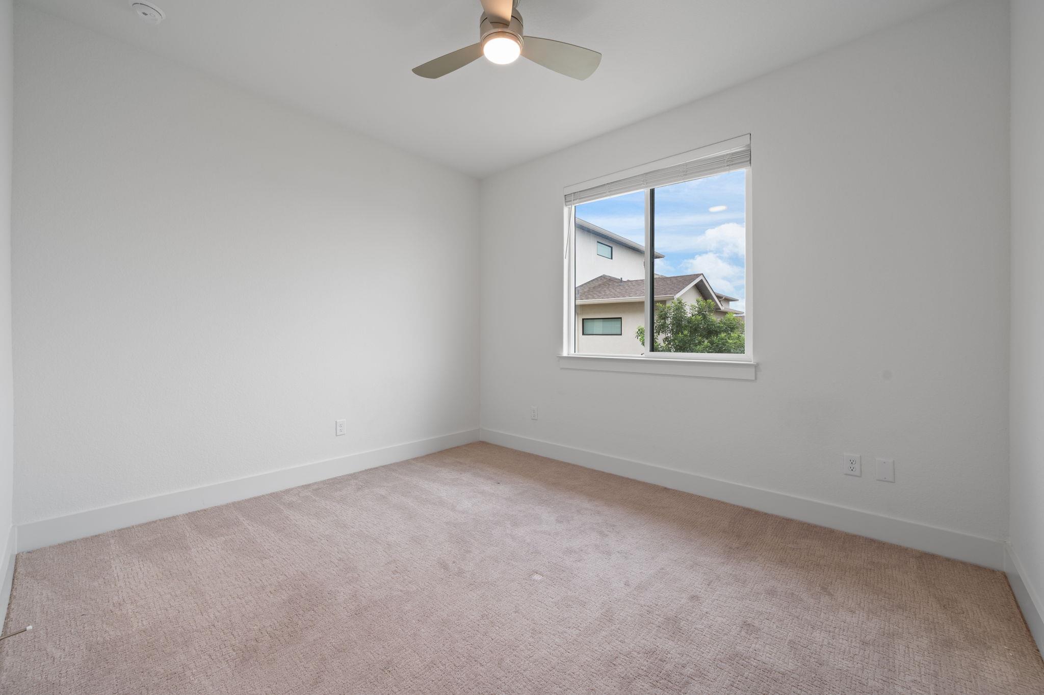 2050 Lohmans Spur Rd # 802, Lakeway, TX 78734