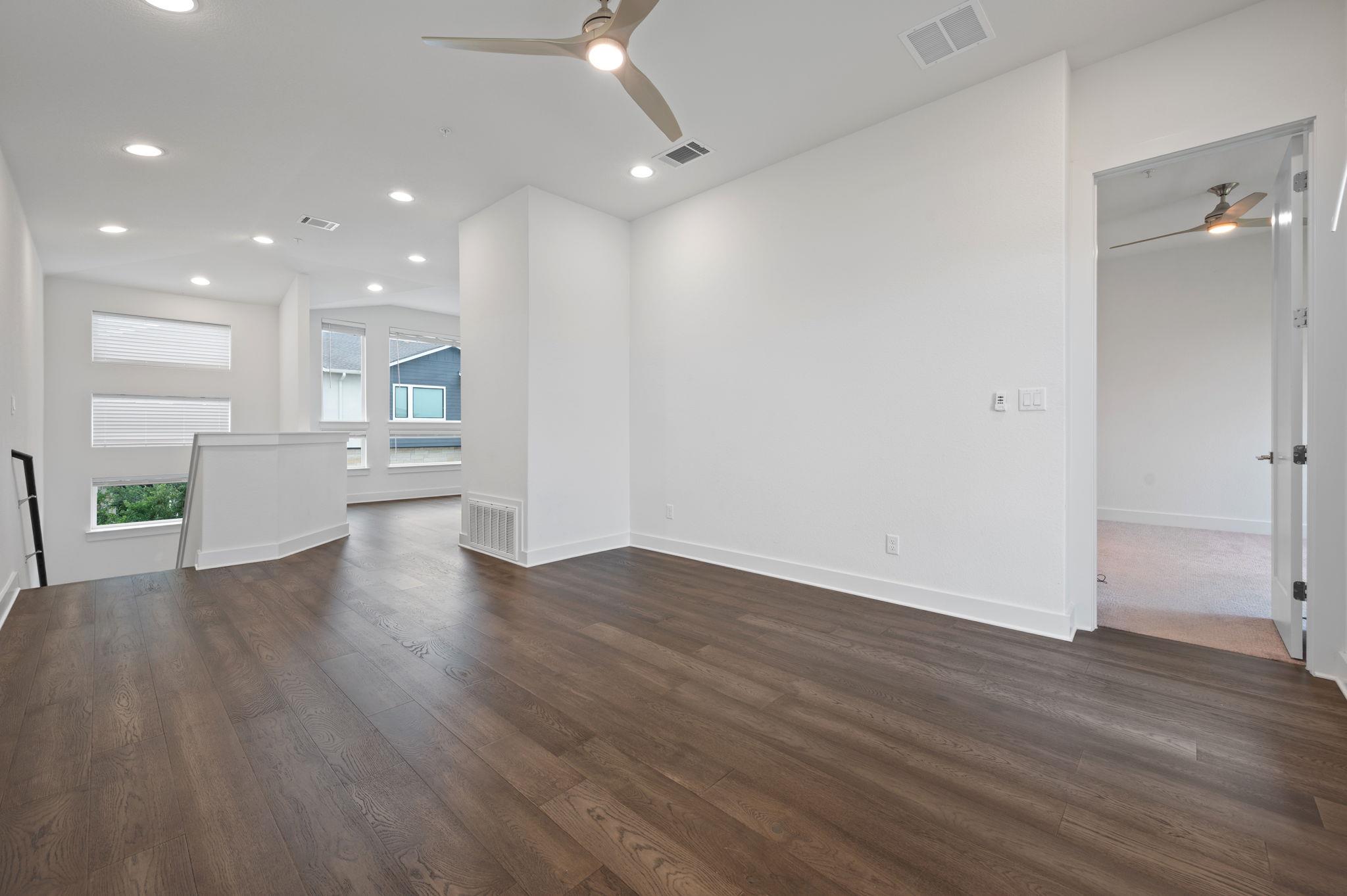 2050 Lohmans Spur Rd # 802, Lakeway, TX 78734