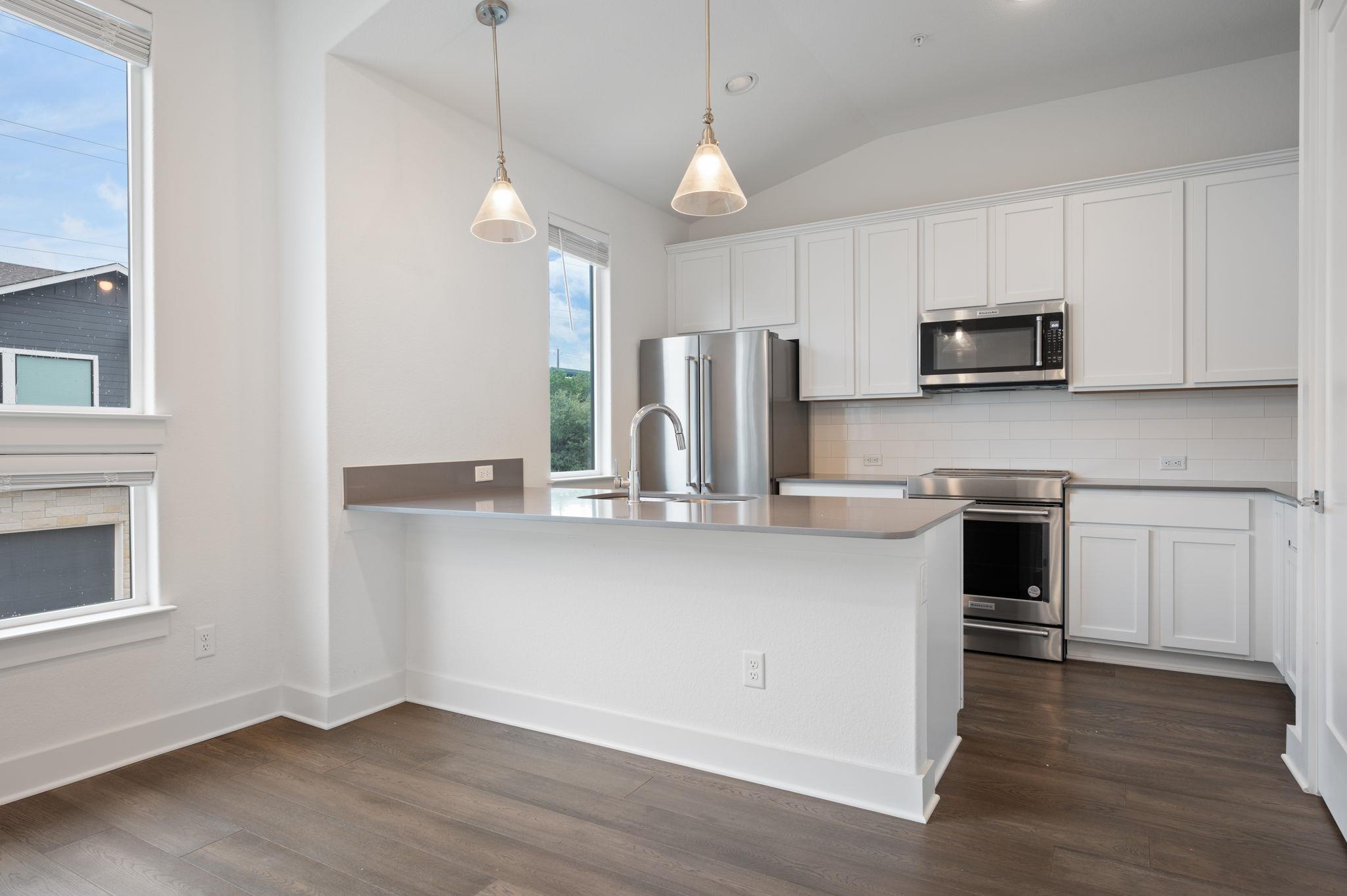 2050 Lohmans Spur Rd # 802, Lakeway, TX 78734