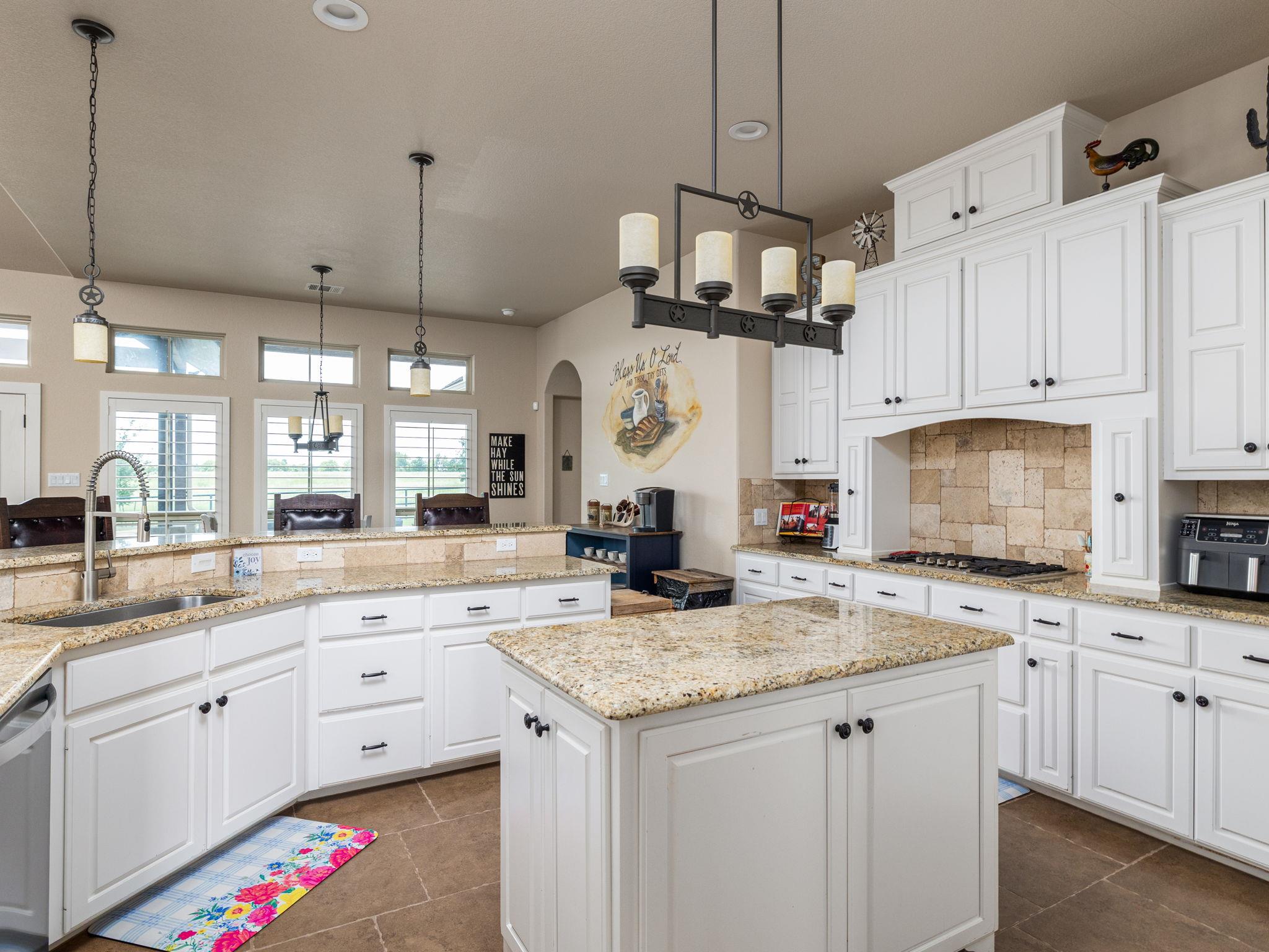 2650 COUNTY ROAD 450, Thrall, TX 76578