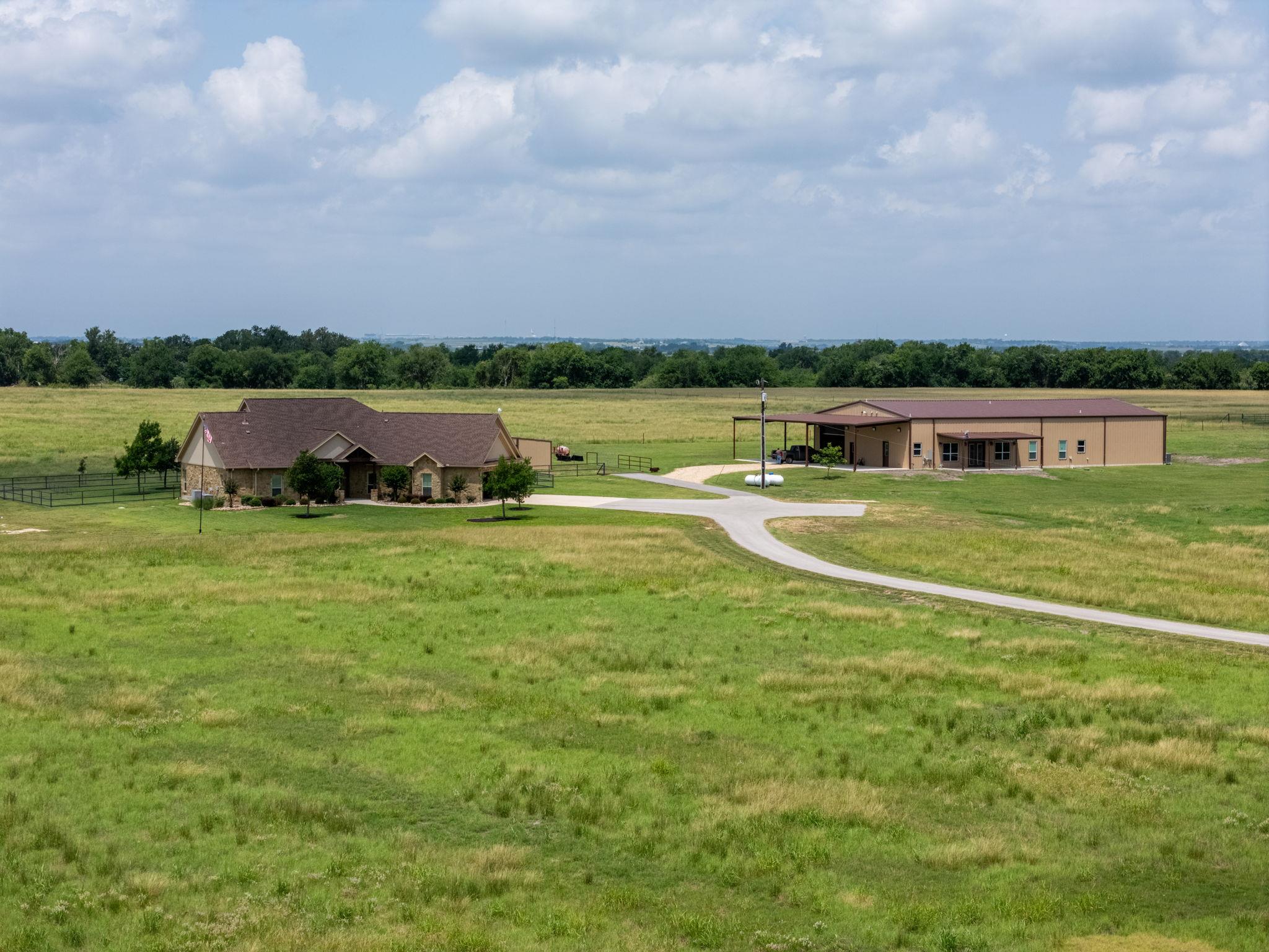 2650 COUNTY ROAD 450, Thrall, TX 76578