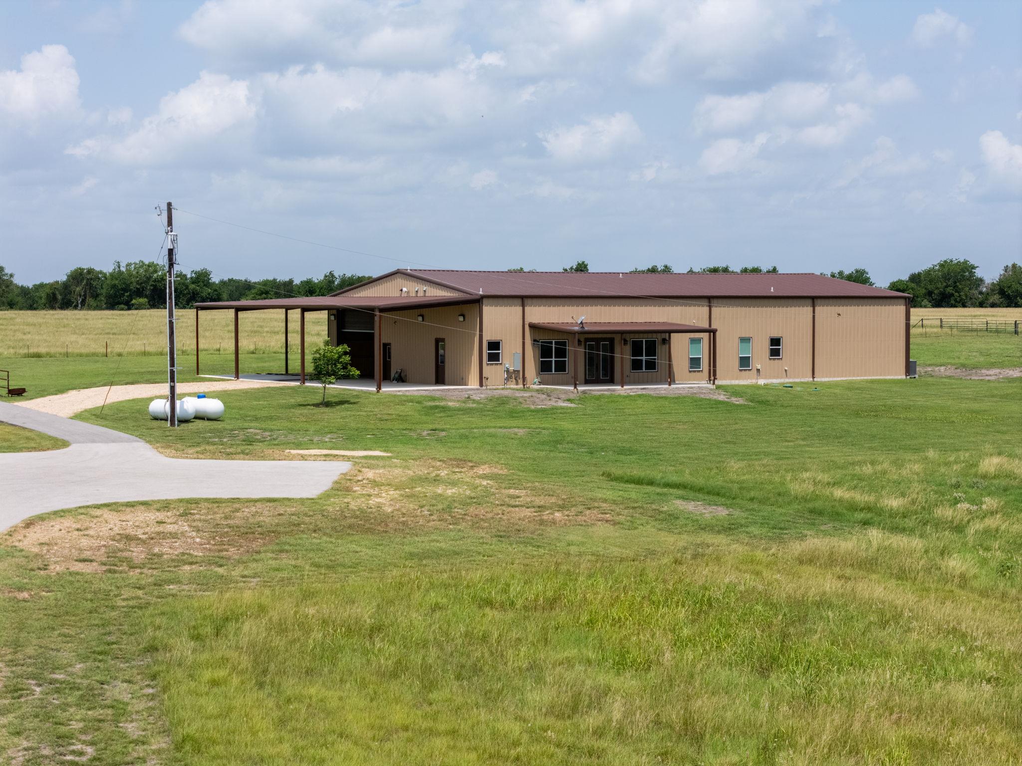 2650 COUNTY ROAD 450, Thrall, TX 76578
