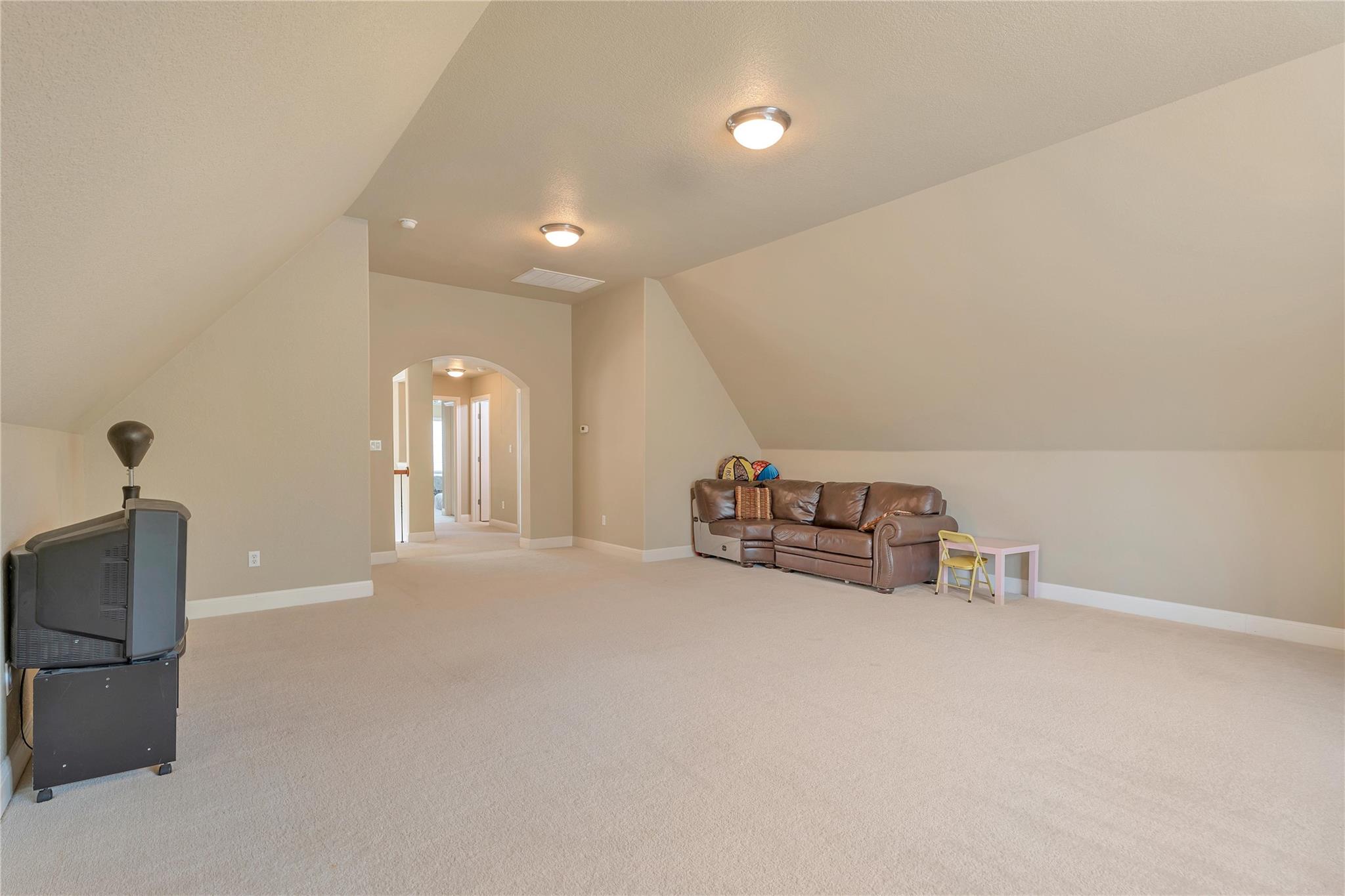 222 Vailco Ln, Austin, TX 78738