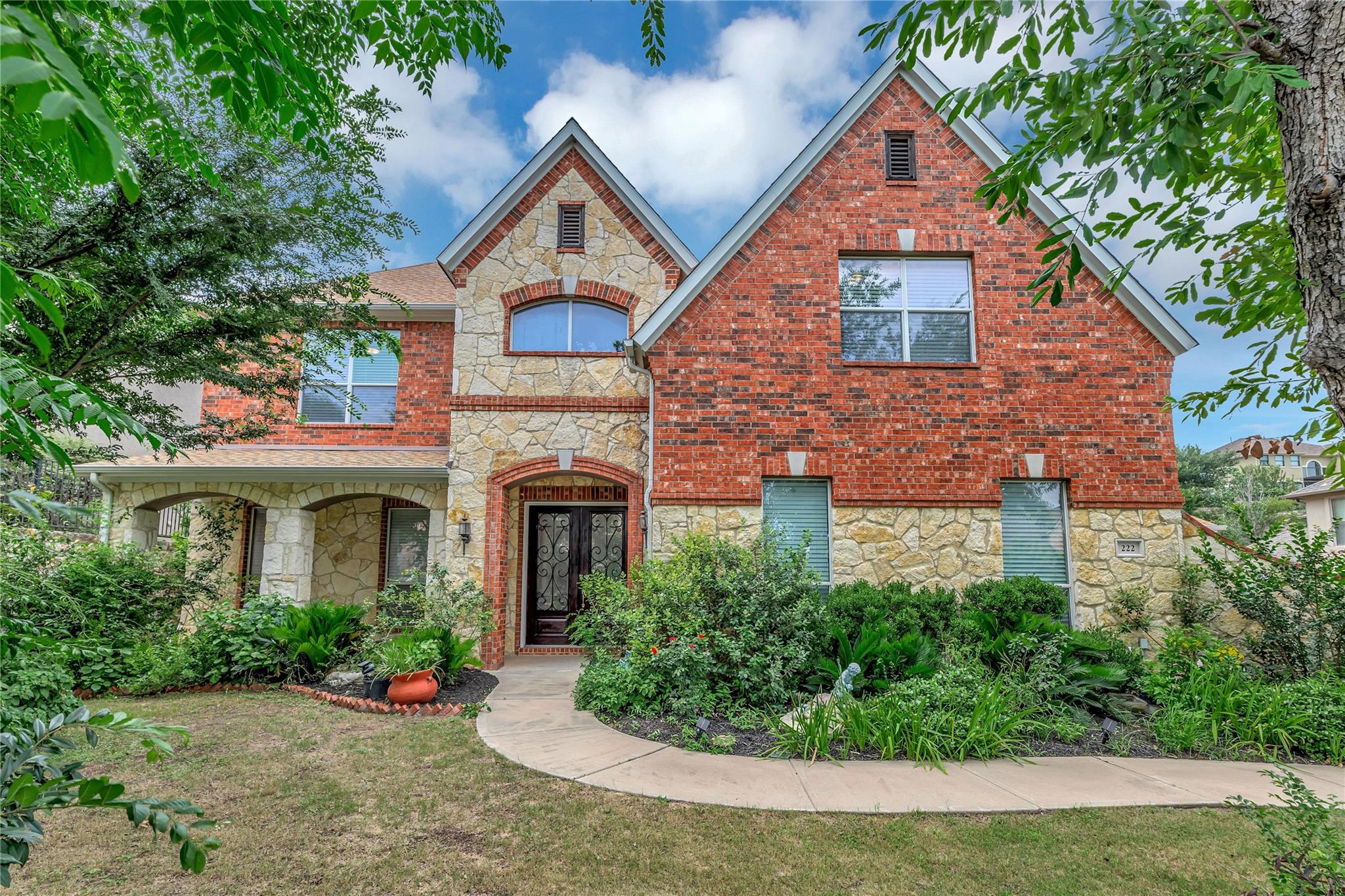 222 Vailco Ln, Austin, TX 78738