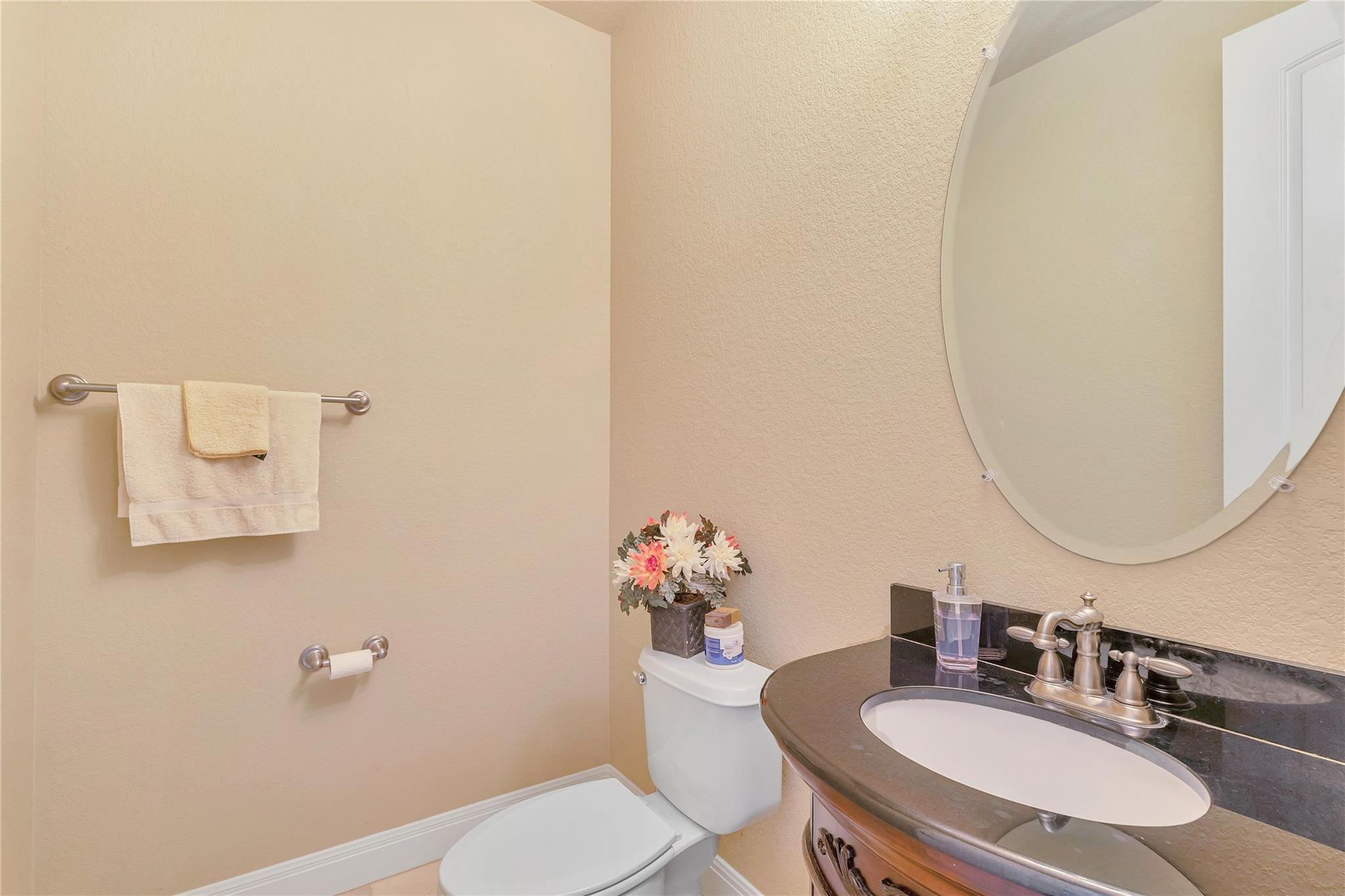 222 Vailco Ln, Austin, TX 78738