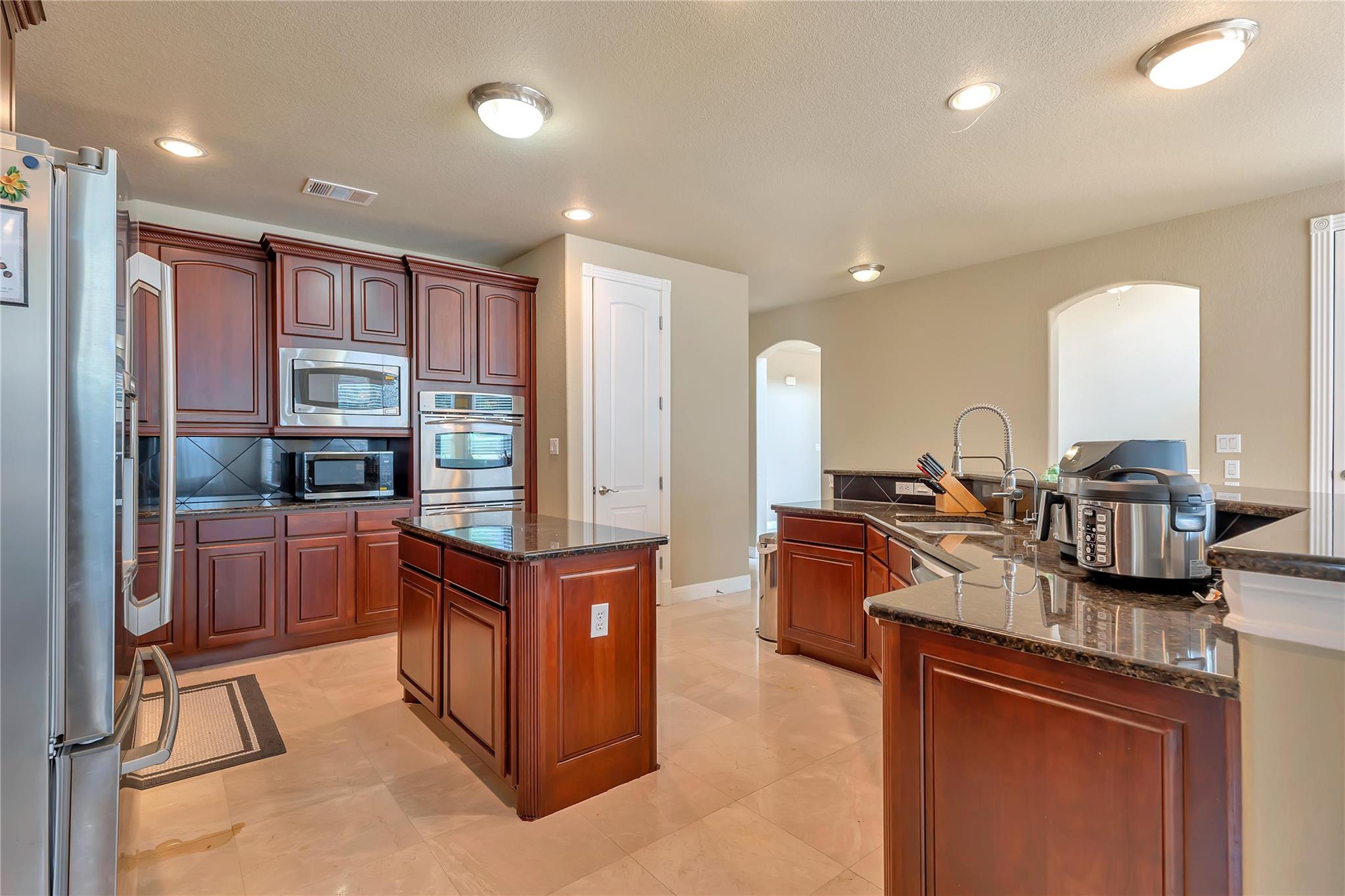 222 Vailco Ln, Austin, TX 78738