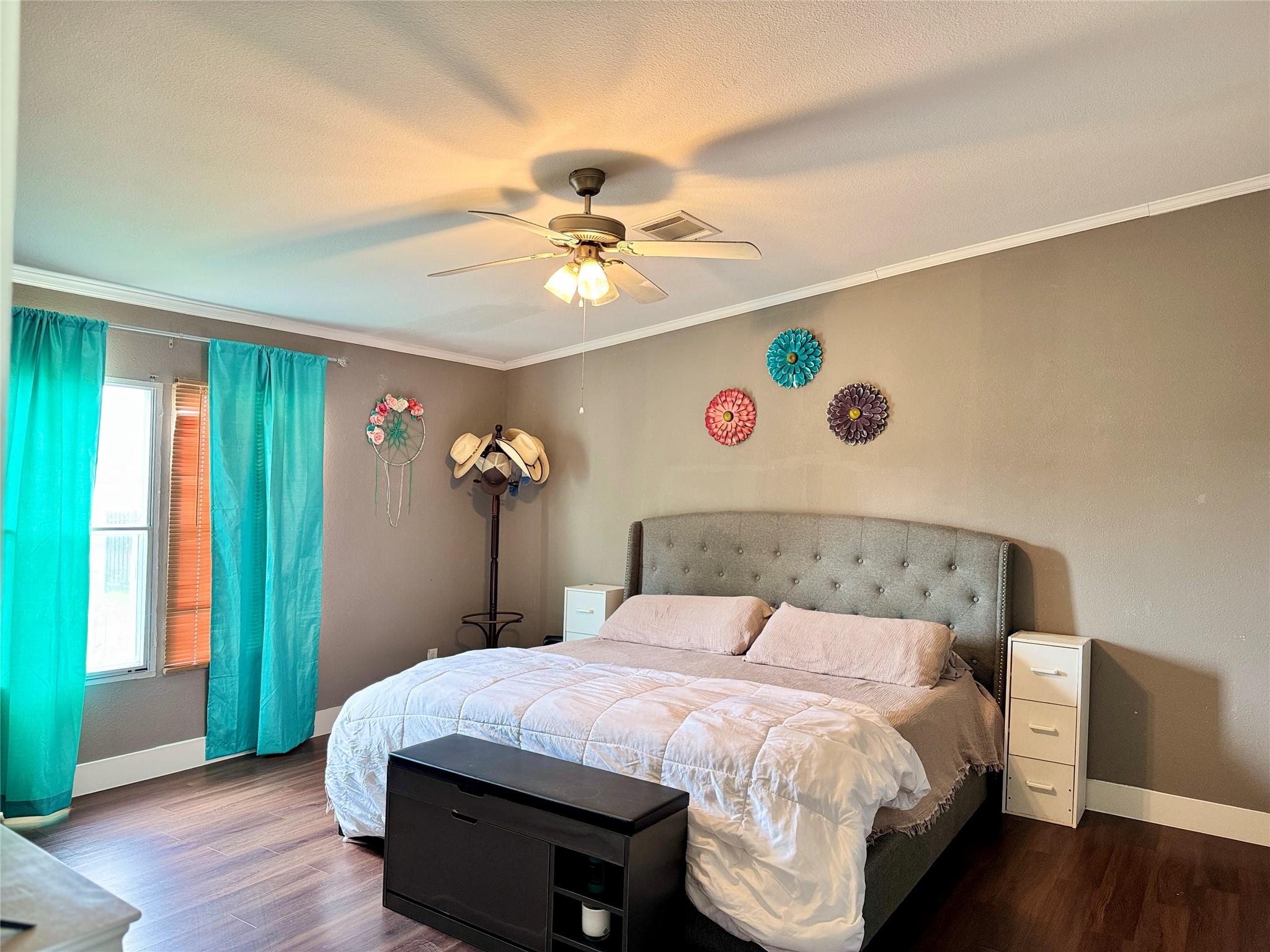 179 Sierra Rosa Dr, Cedar Creek, TX 78612