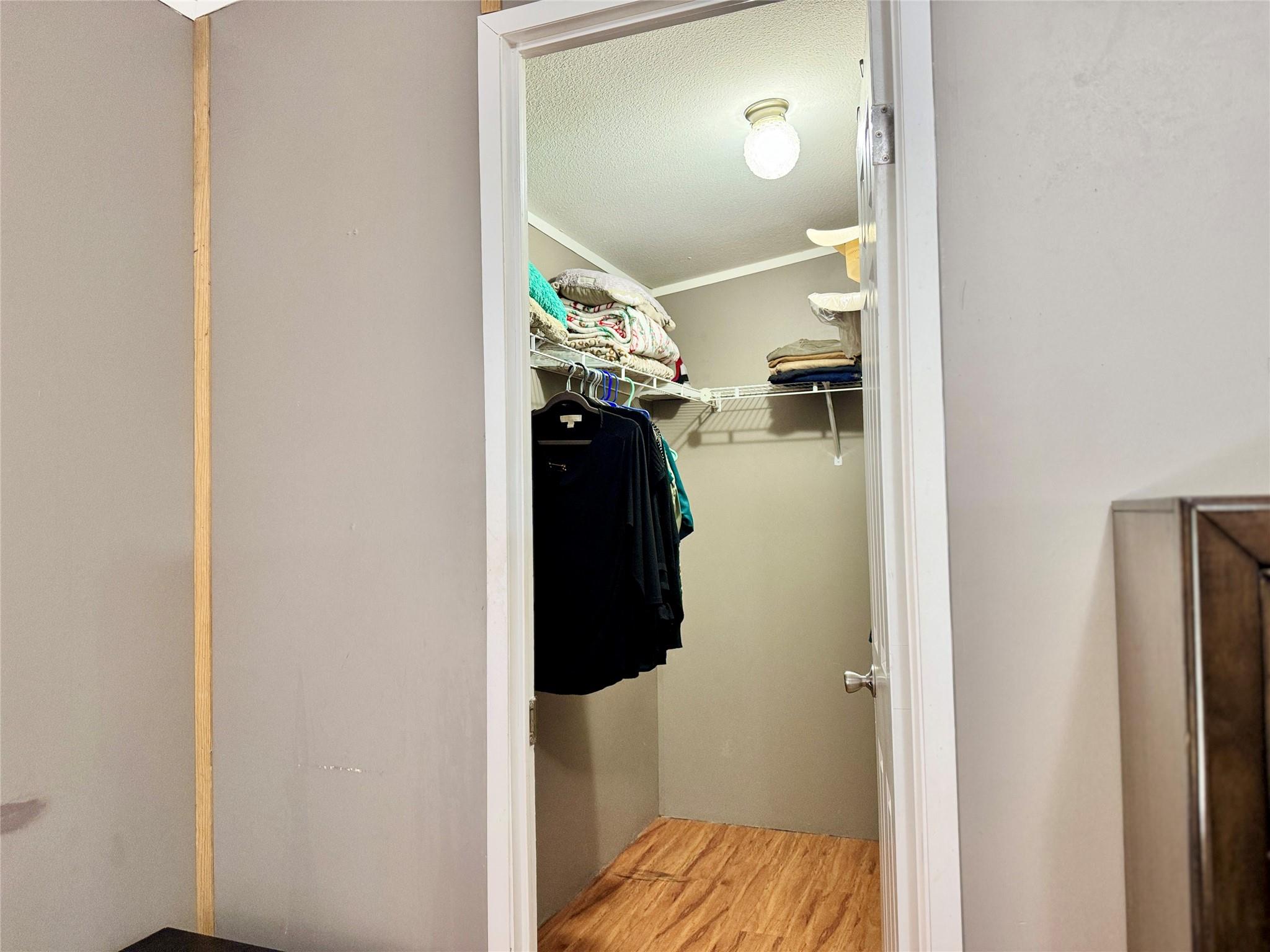 179 Sierra Rosa Dr, Cedar Creek, TX 78612