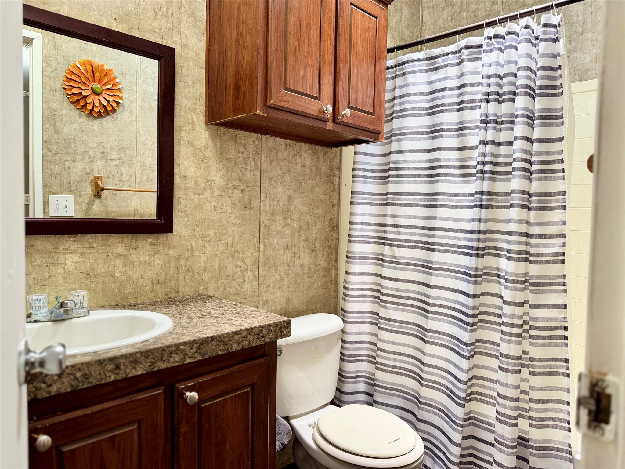 179 Sierra Rosa Dr, Cedar Creek, TX 78612