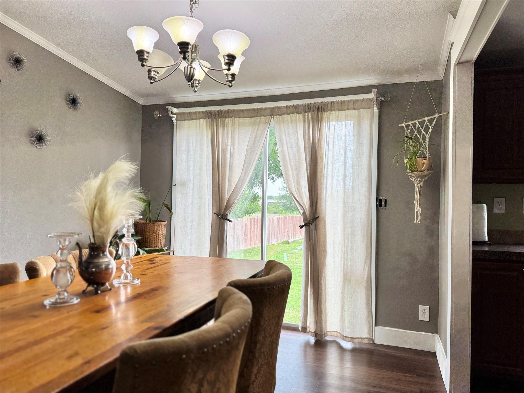 179 Sierra Rosa Dr, Cedar Creek, TX 78612