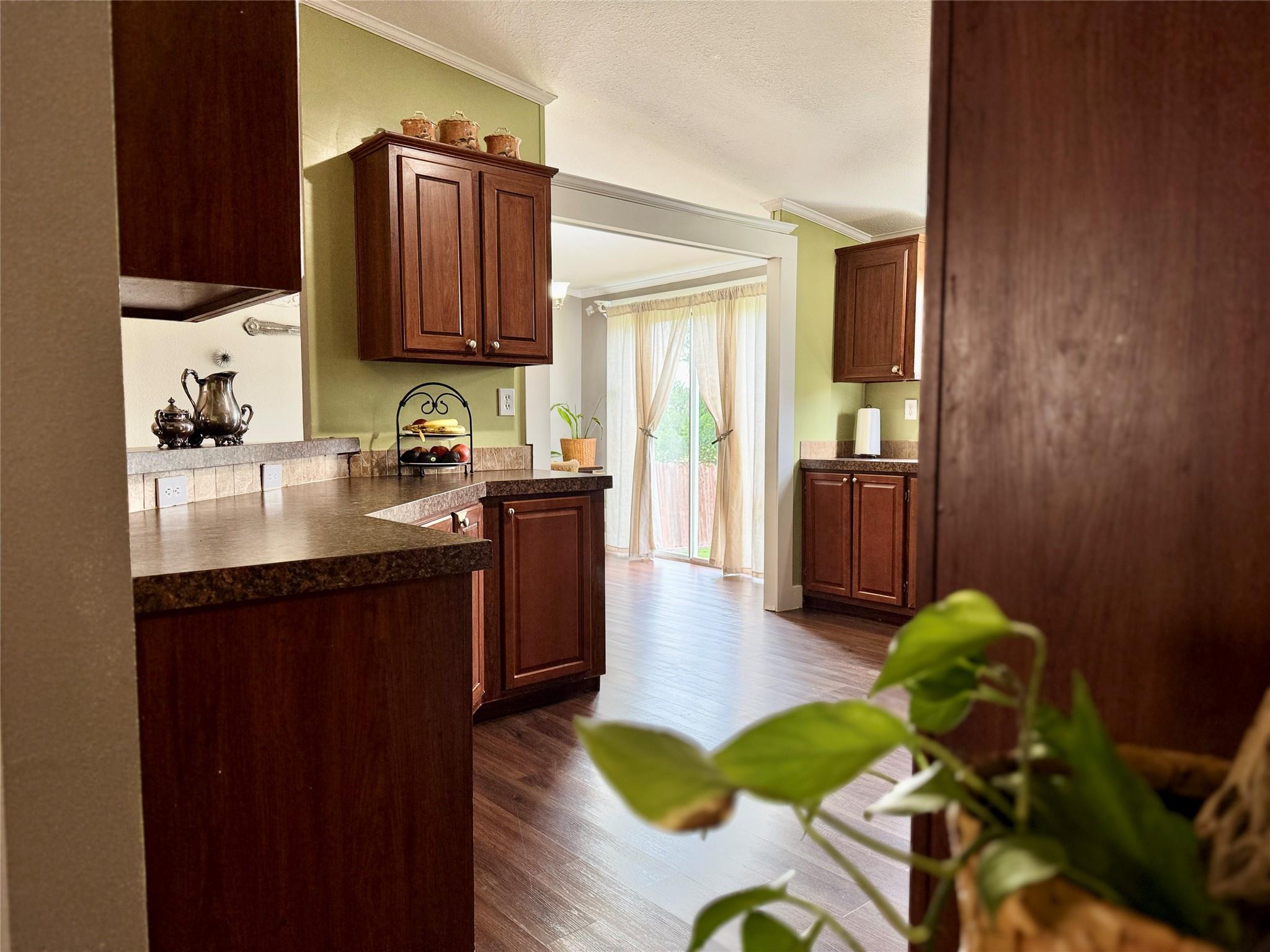 179 Sierra Rosa Dr, Cedar Creek, TX 78612