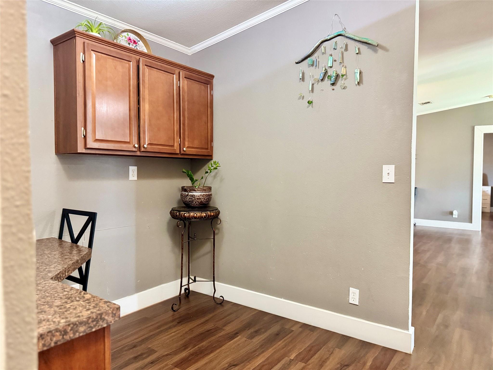 179 Sierra Rosa Dr, Cedar Creek, TX 78612