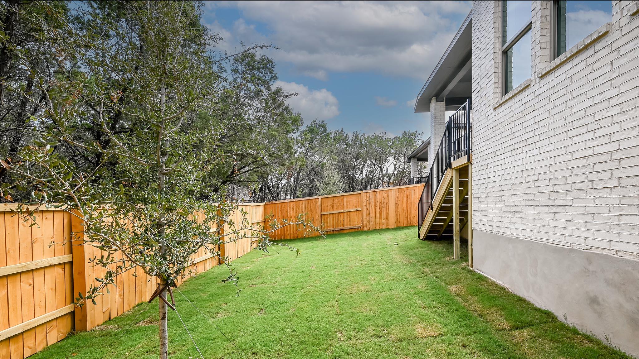 208 High Rock Pass, Kyle, TX 78640