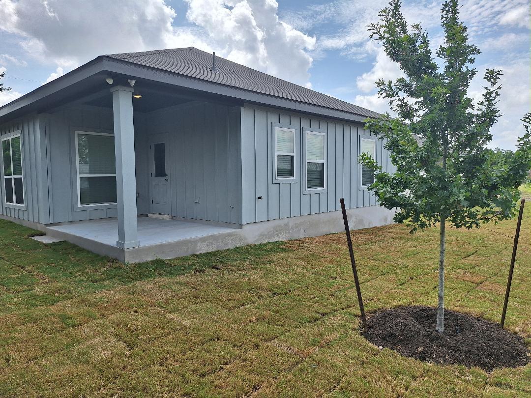 504 S Story Sts, Florence, TX 76527