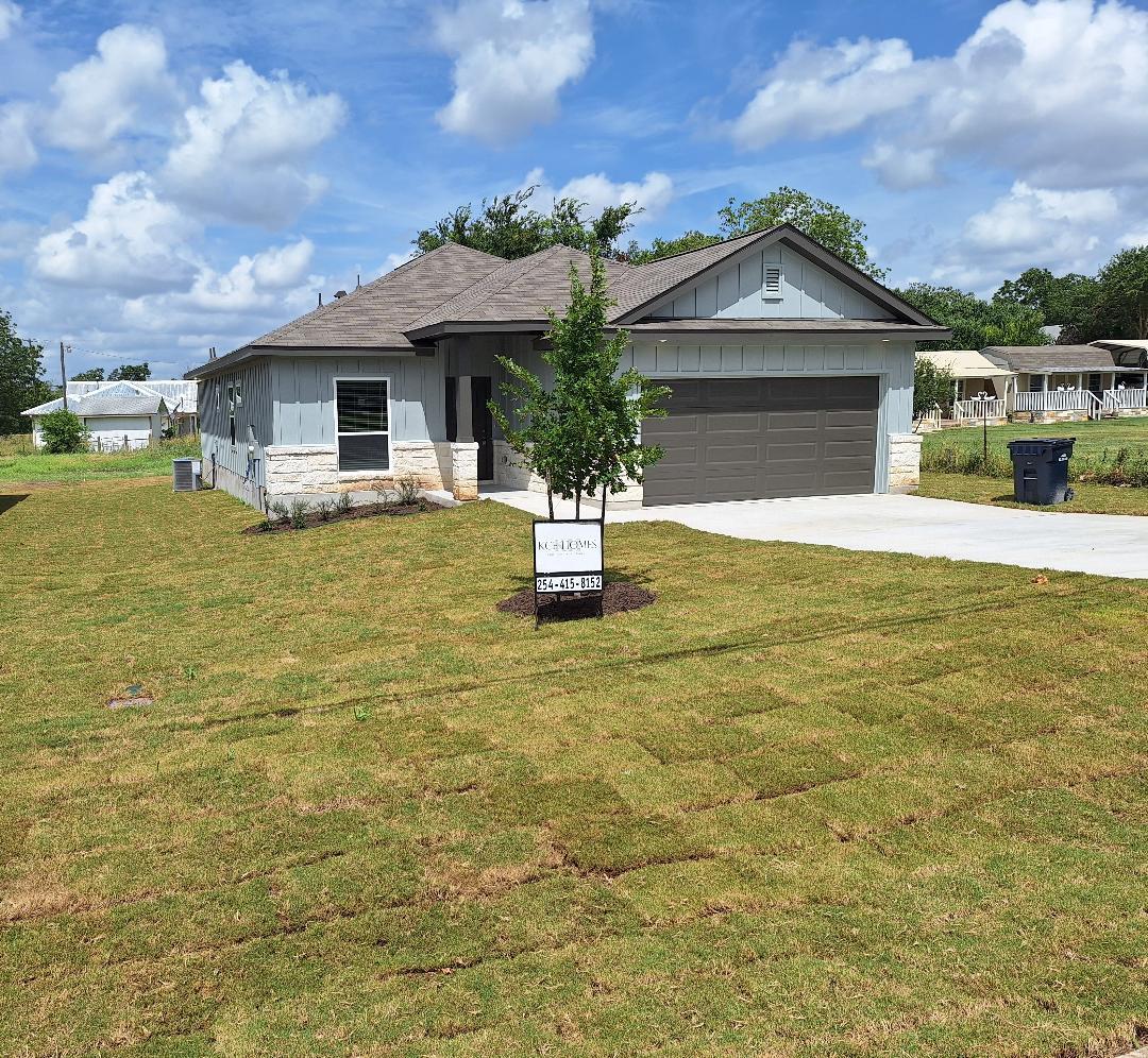 504 S Story Sts, Florence, TX 76527