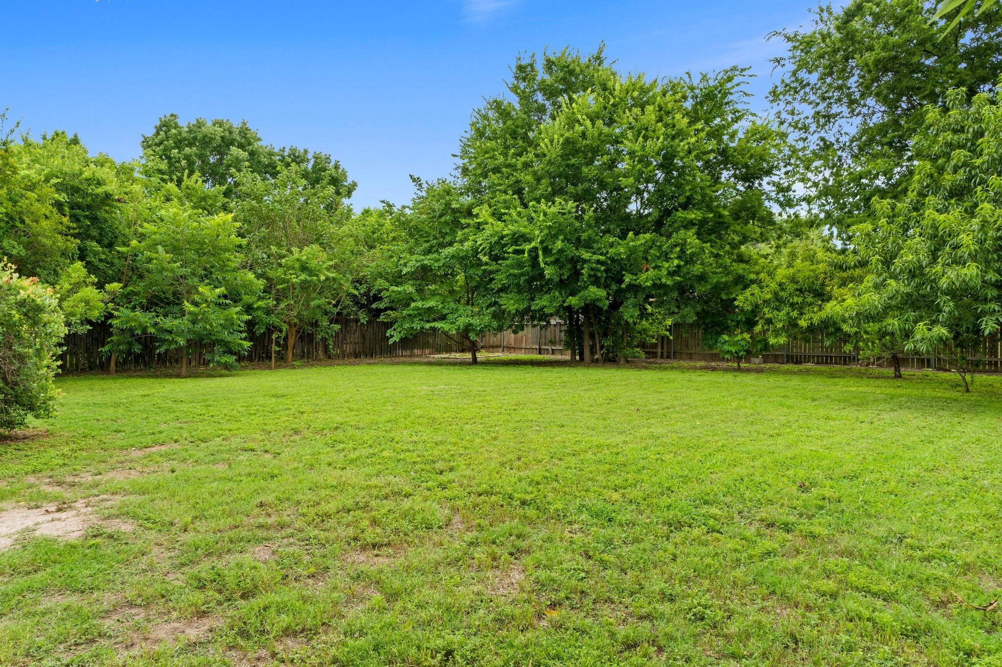 13402 Briar Hollow Dr, Austin, TX 78729