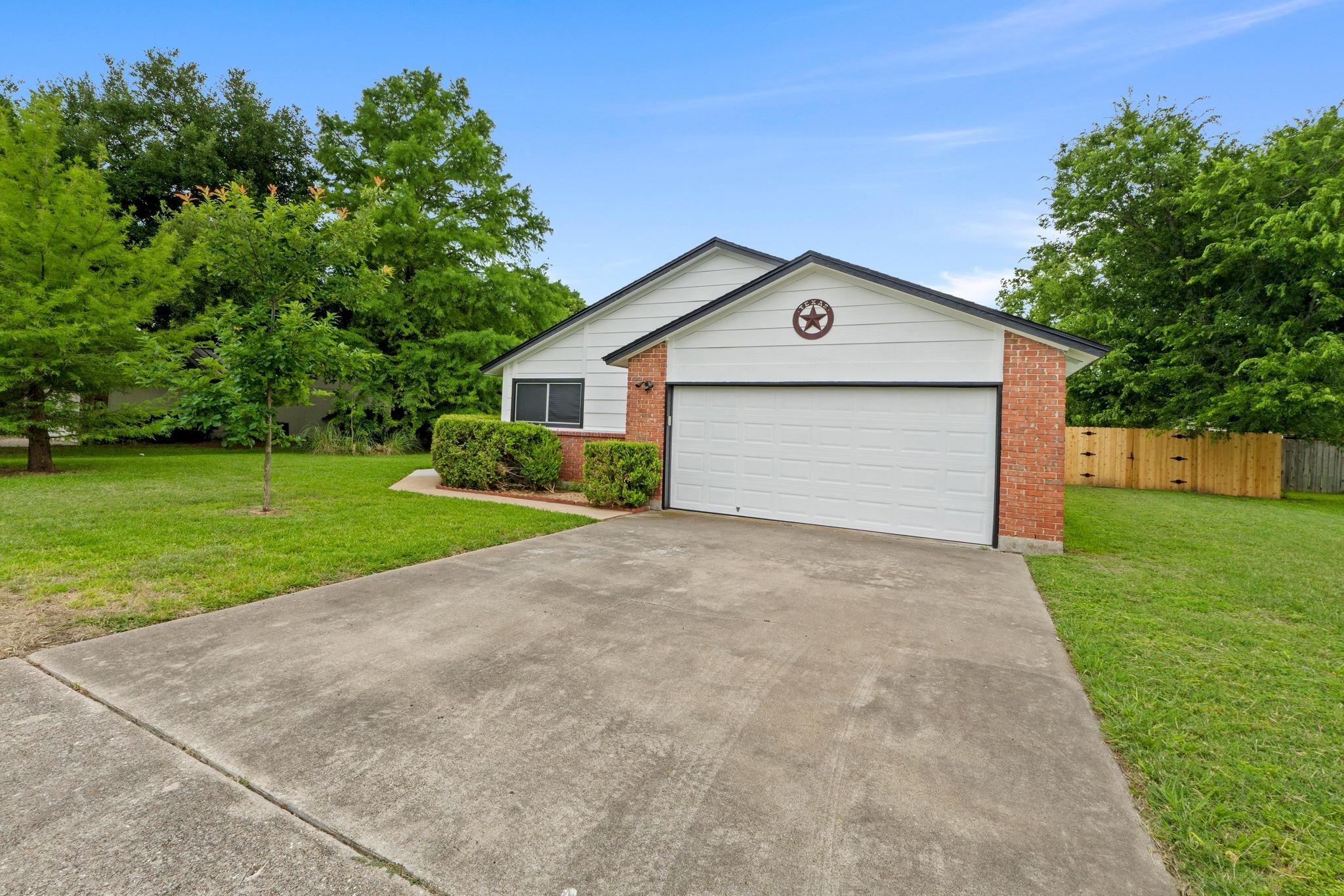 13402 Briar Hollow Dr, Austin, TX 78729
