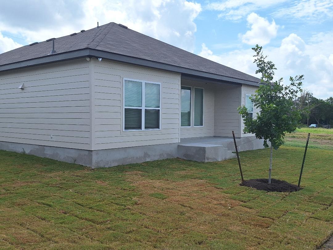 506 Story Ave, Florence, TX 76527