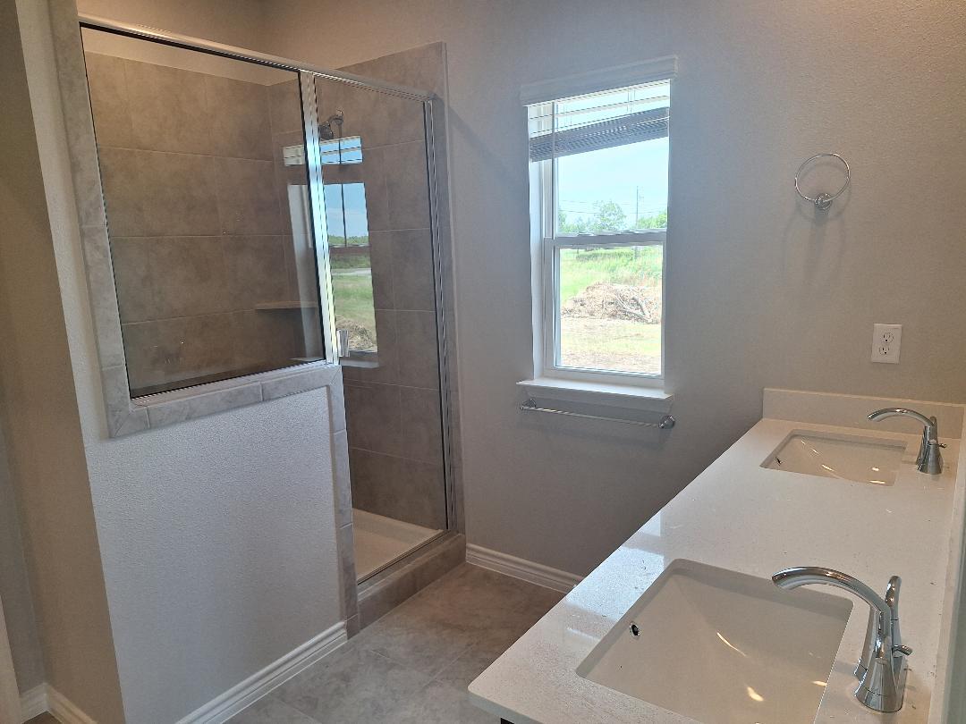 506 Story Ave, Florence, TX 76527