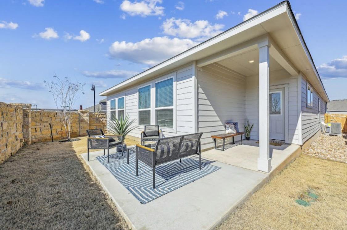 64 Hereford Loop, Hutto, TX 78634