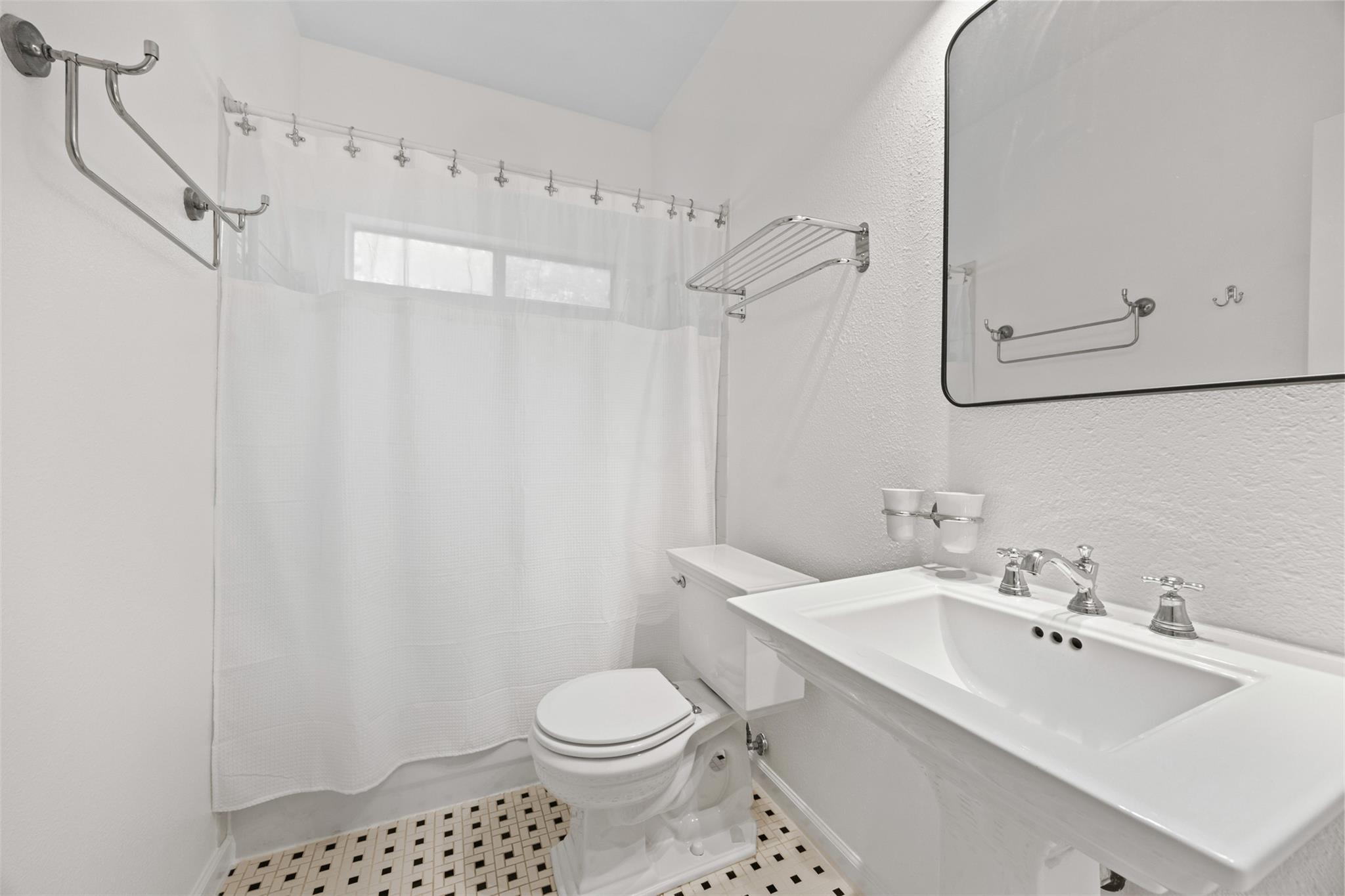 803 N Myrtle St, Georgetown, TX 78626