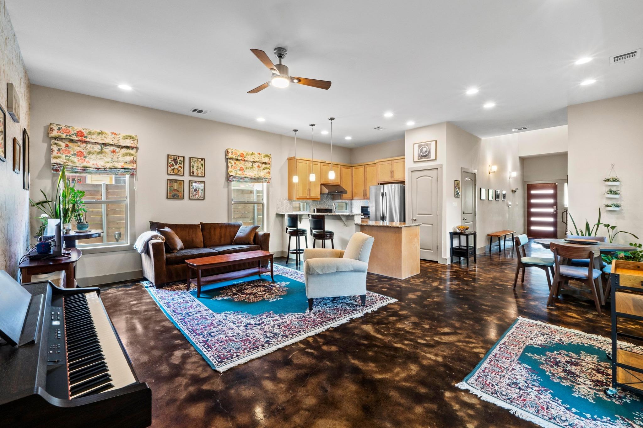 1907 E 20th St, Austin, TX 78722