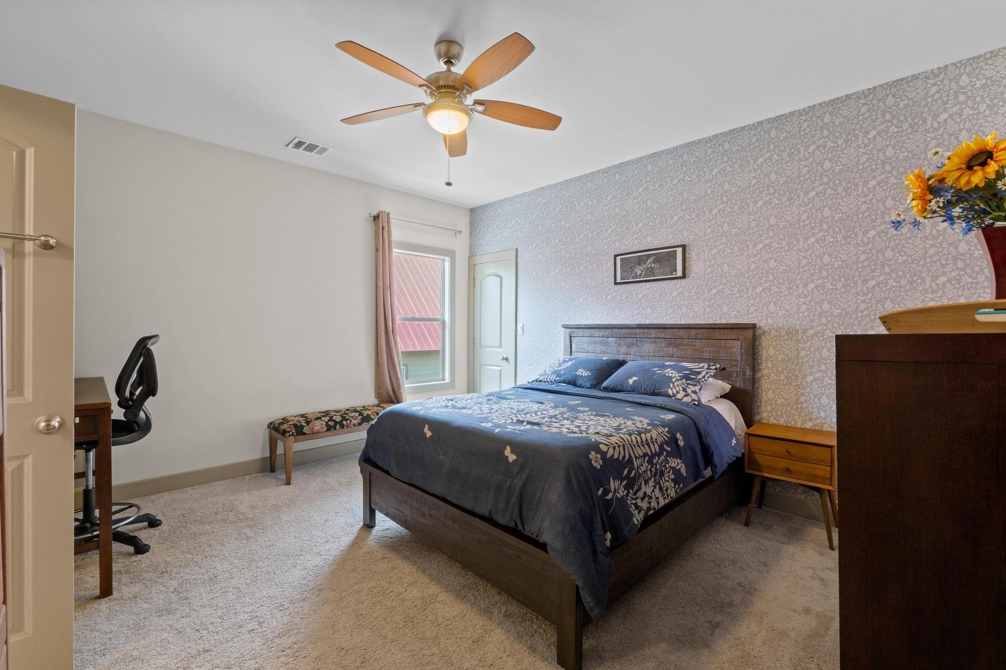 1907 E 20th St, Austin, TX 78722