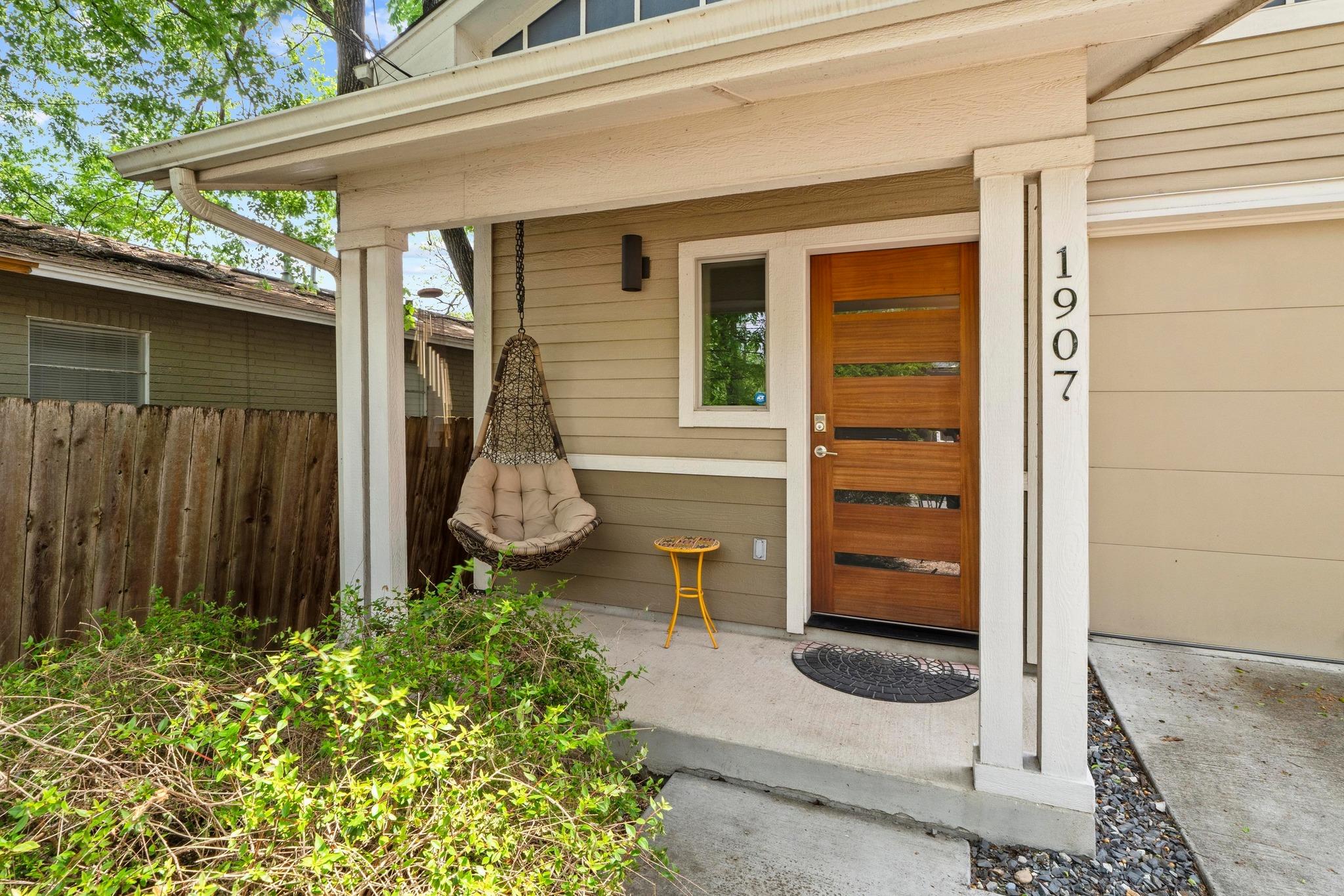 1907 E 20th St, Austin, TX 78722